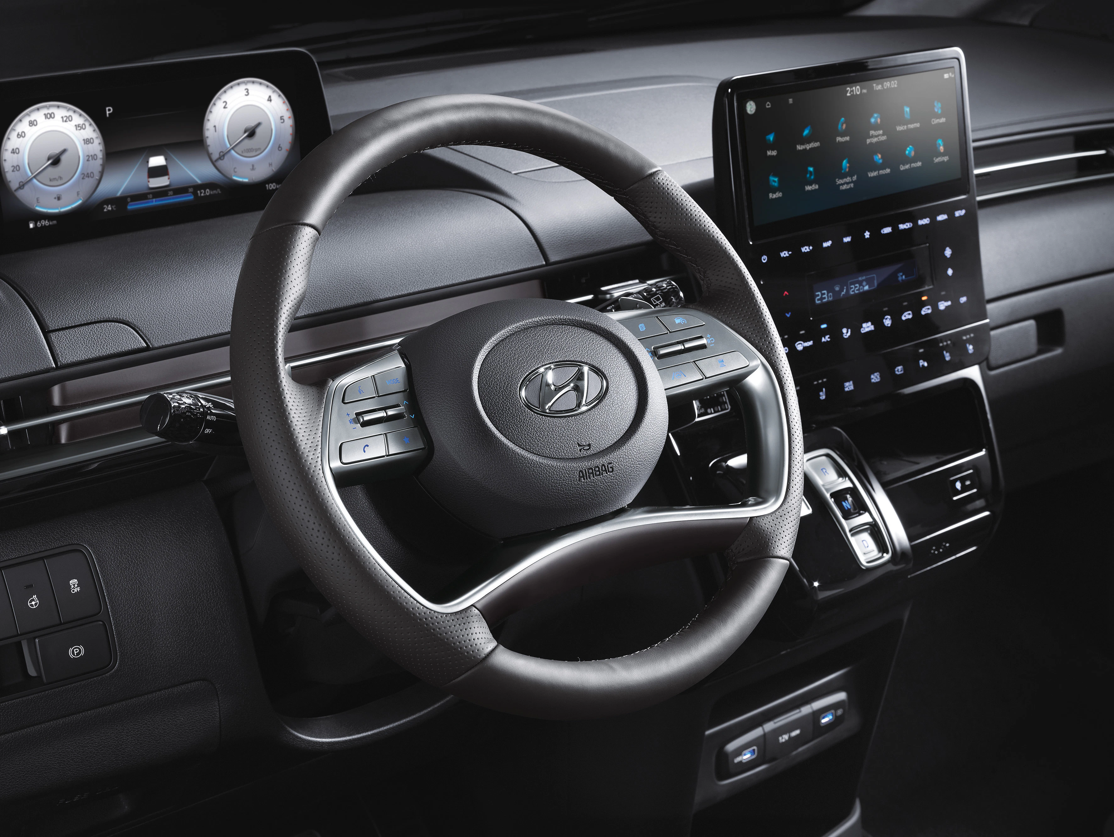 Hyundai Staria Lenkrad Detail