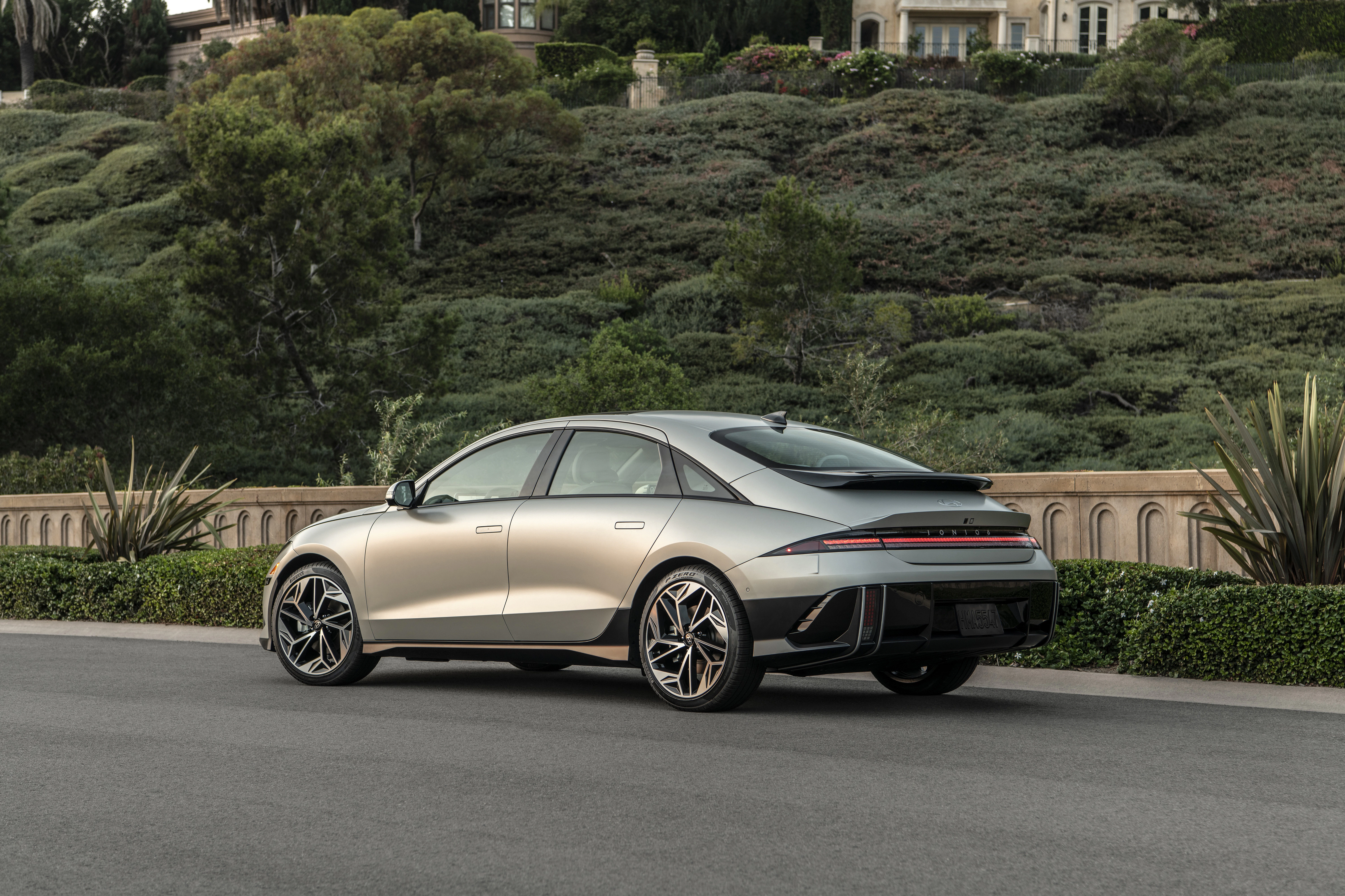 Hyundai IONIQ6 Heck statisch