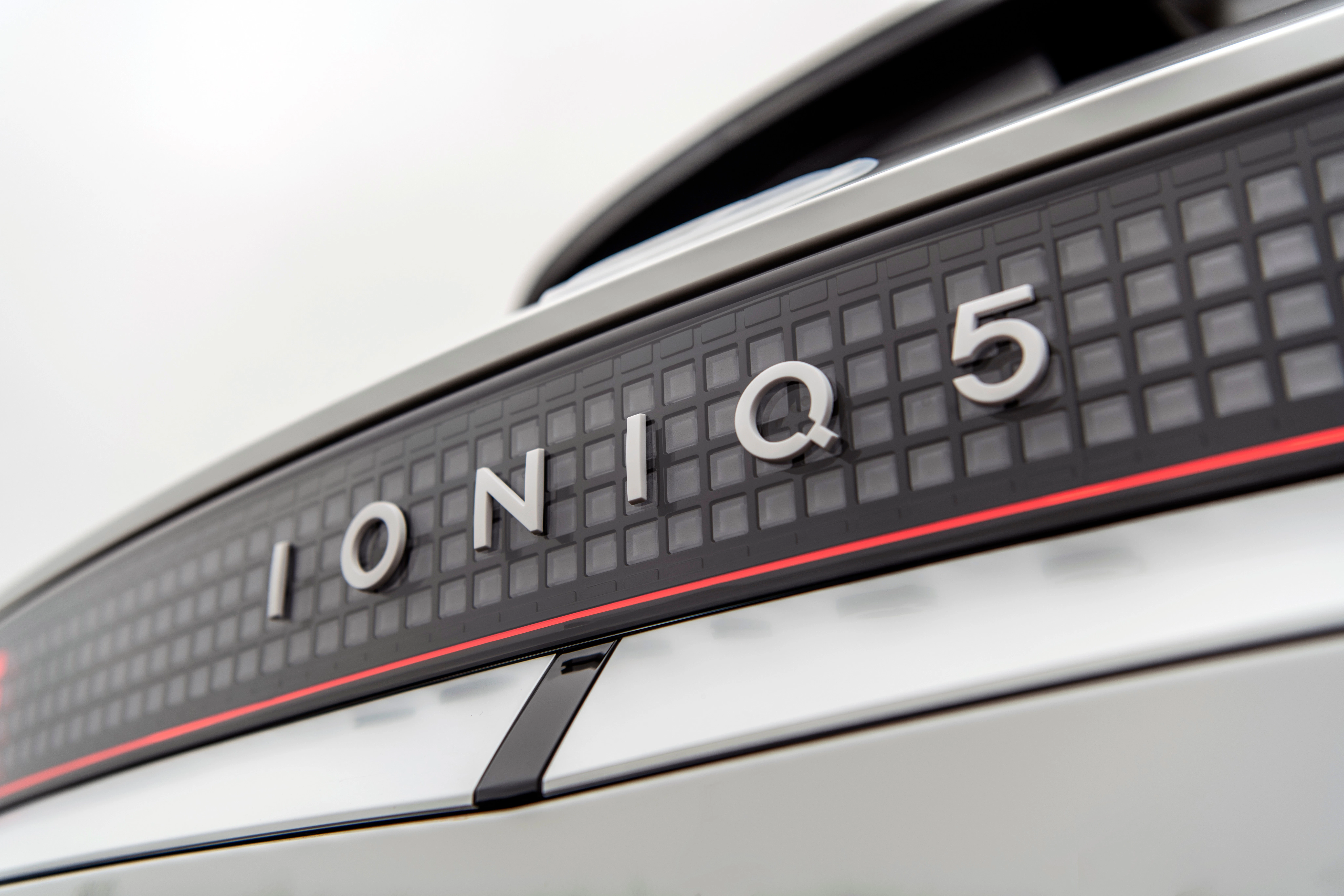 Hyundai IONIQ5 Schriftzug Detail