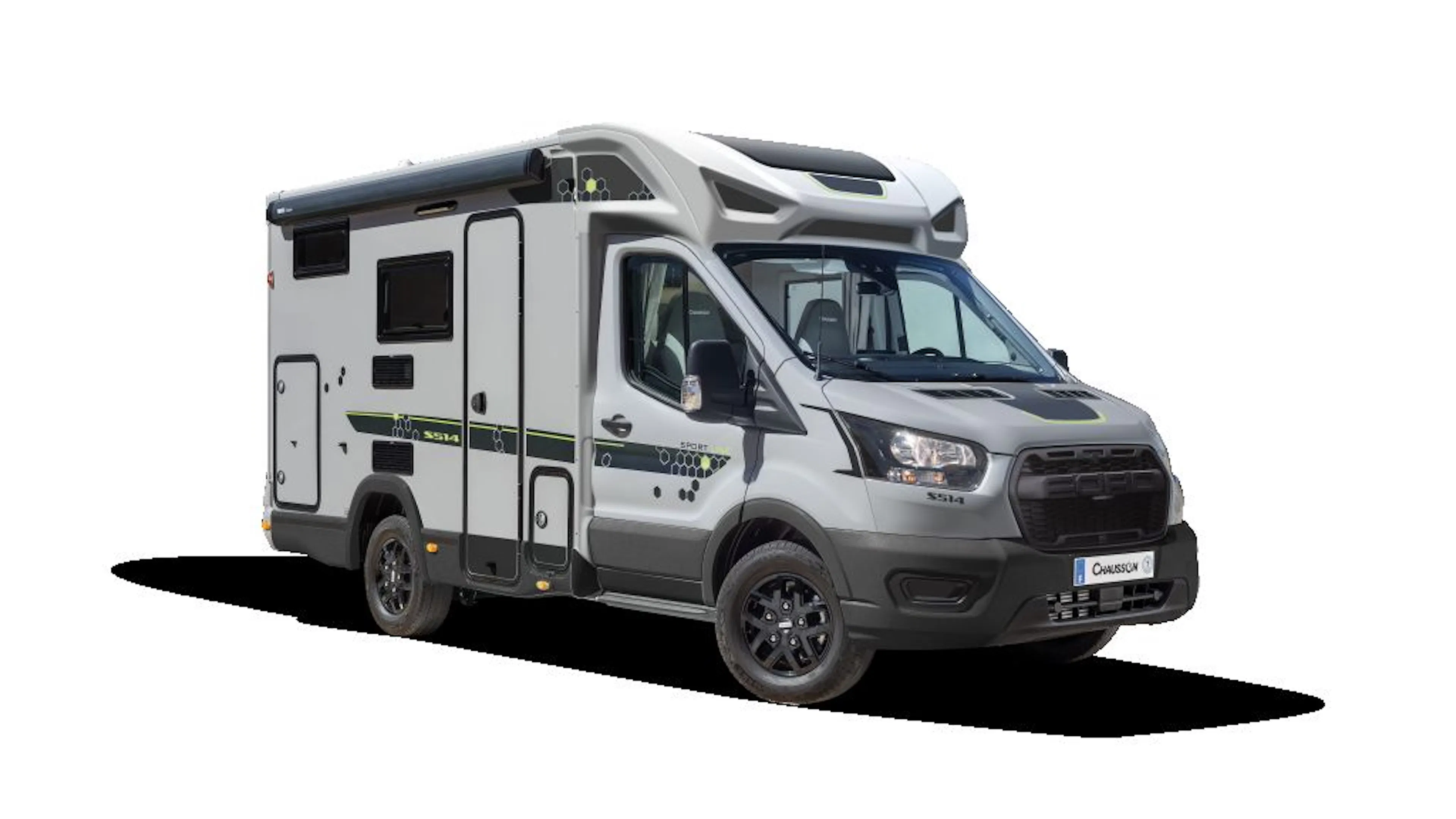 Ein graues Wohnmobil von Chausson, Modelljahr 2024, basierend auf einem Ford-Transit-Fahrgestell.