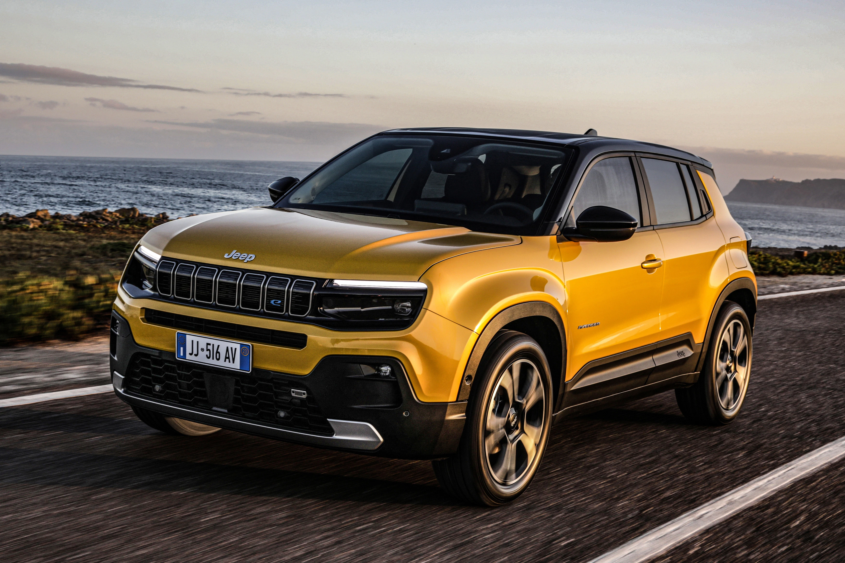 Jeep Avenger Front dynamisch