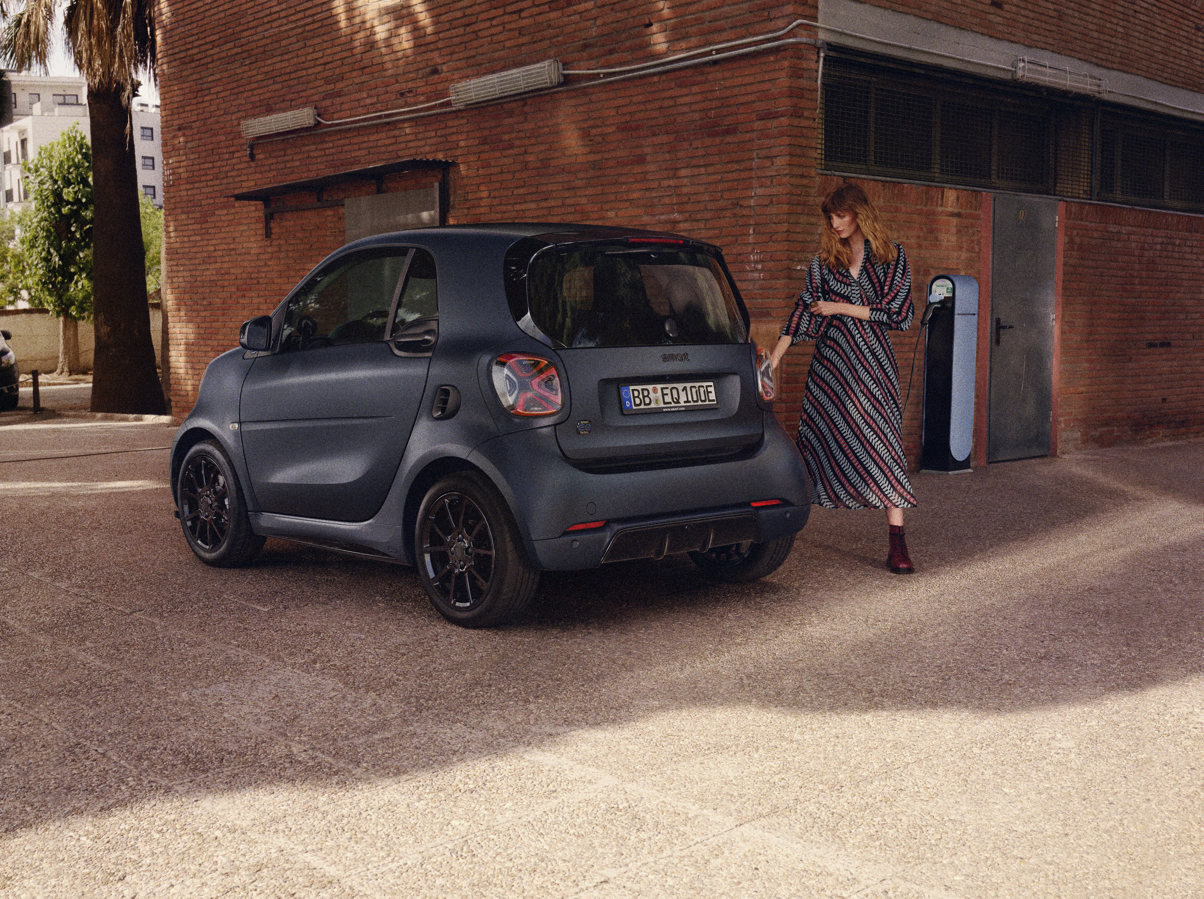 Smart fortwo EQ Heck statisch
