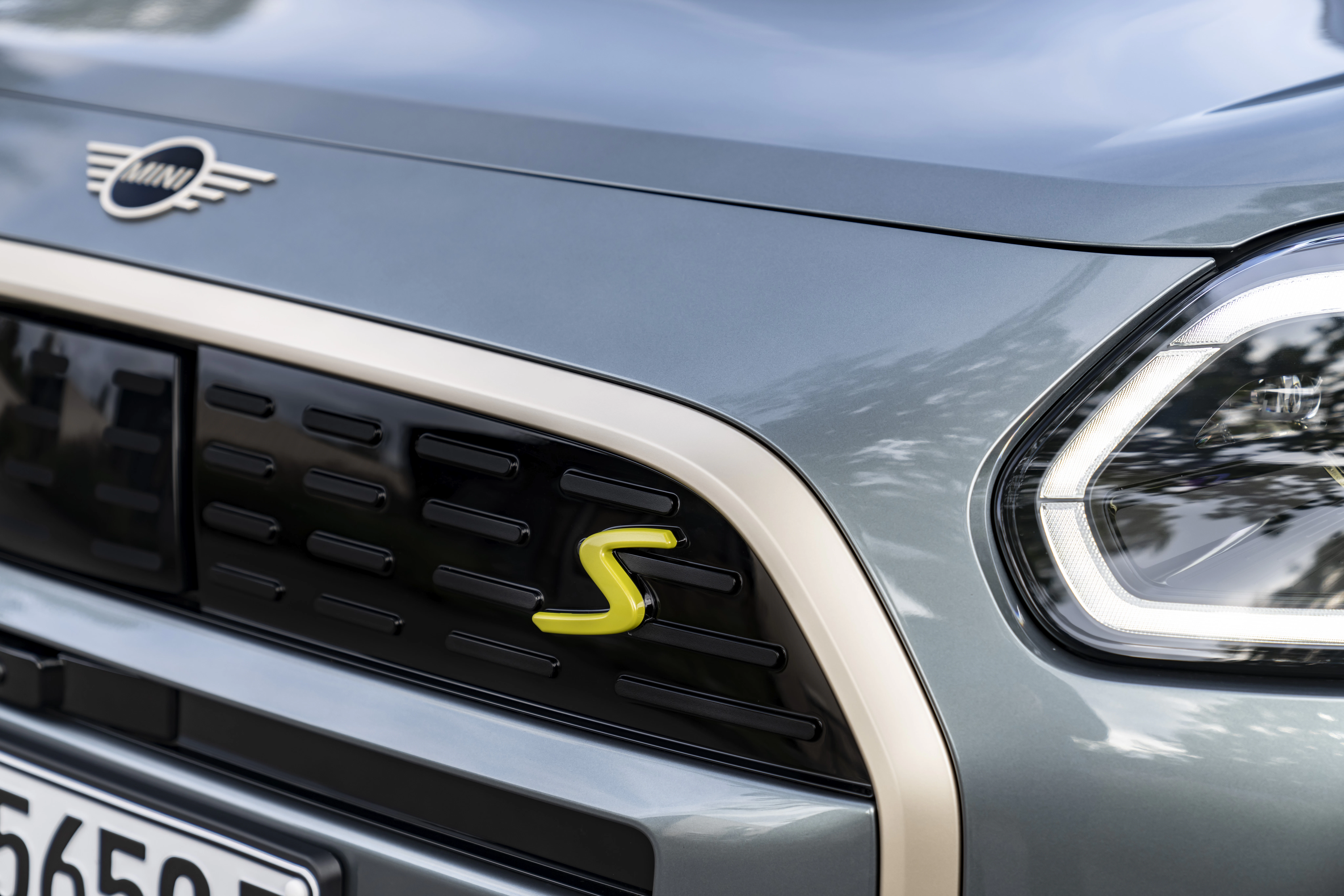 Mini Countryman Electric Detail Kühlergrill
