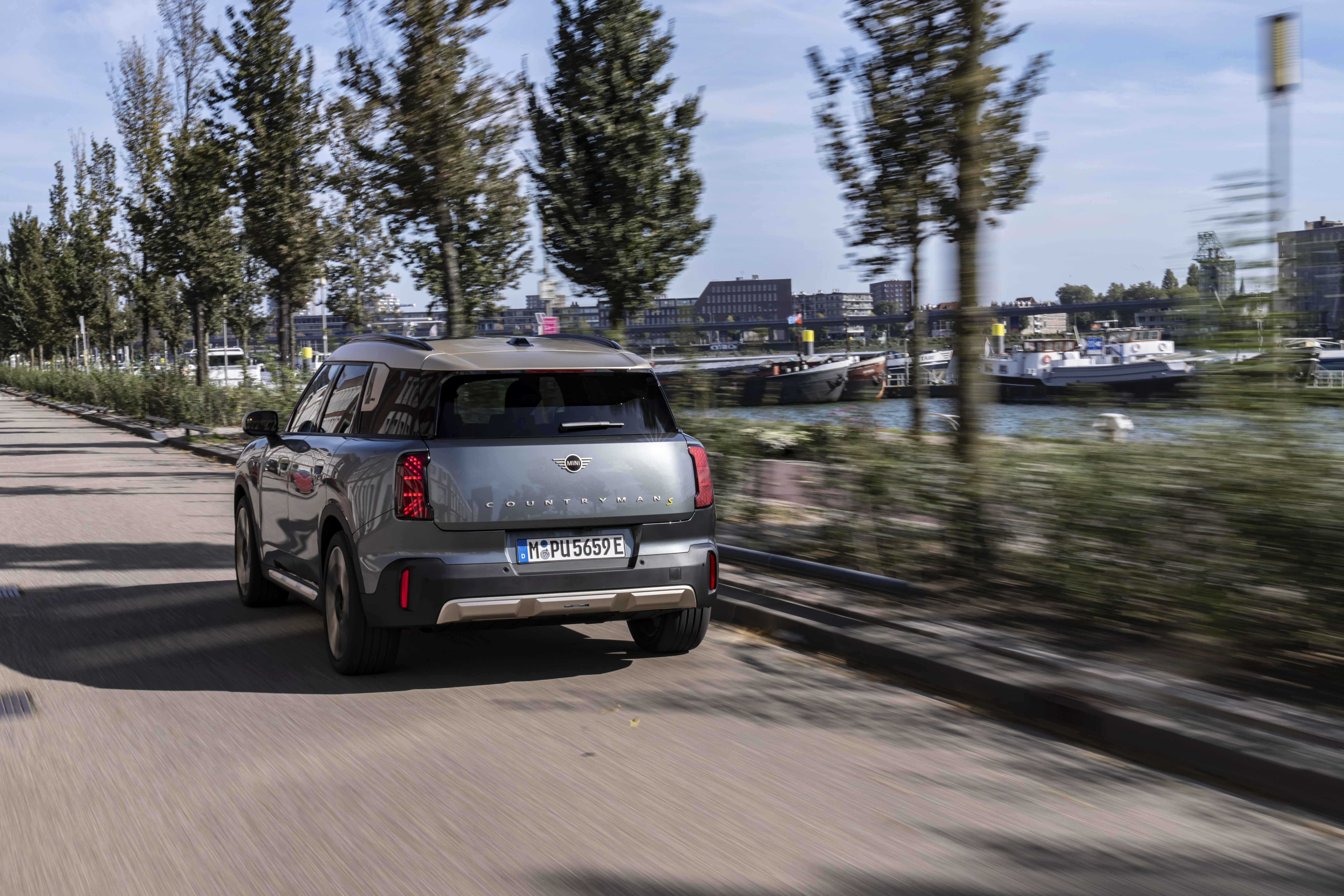 Mini Countryman Electric Heck dynamisch