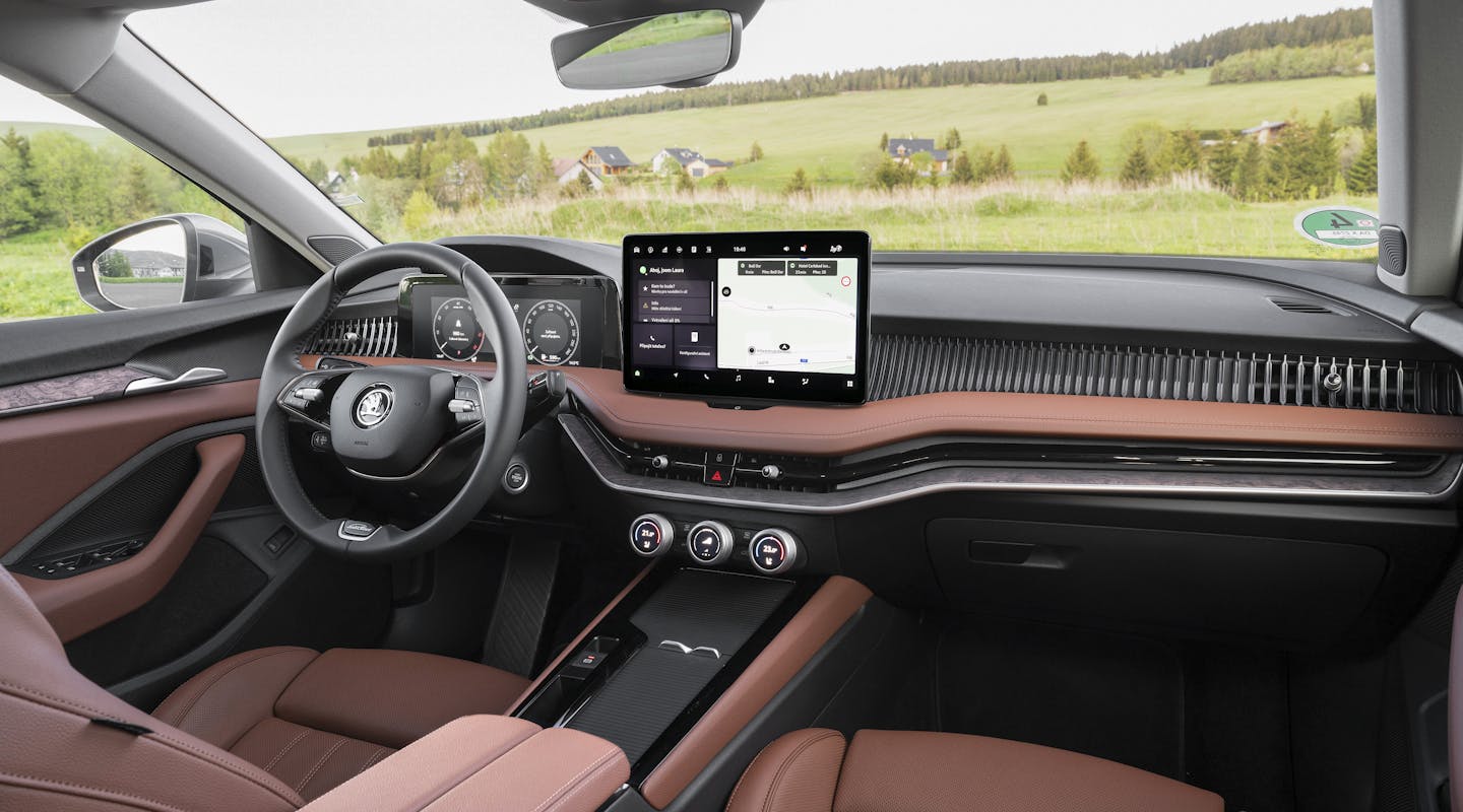 Skoda Superb Combi Armaturenbrett und Lenkrad