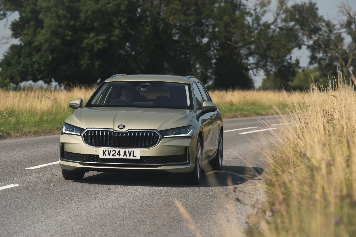 Skoda Superb Combi dynamisch Front