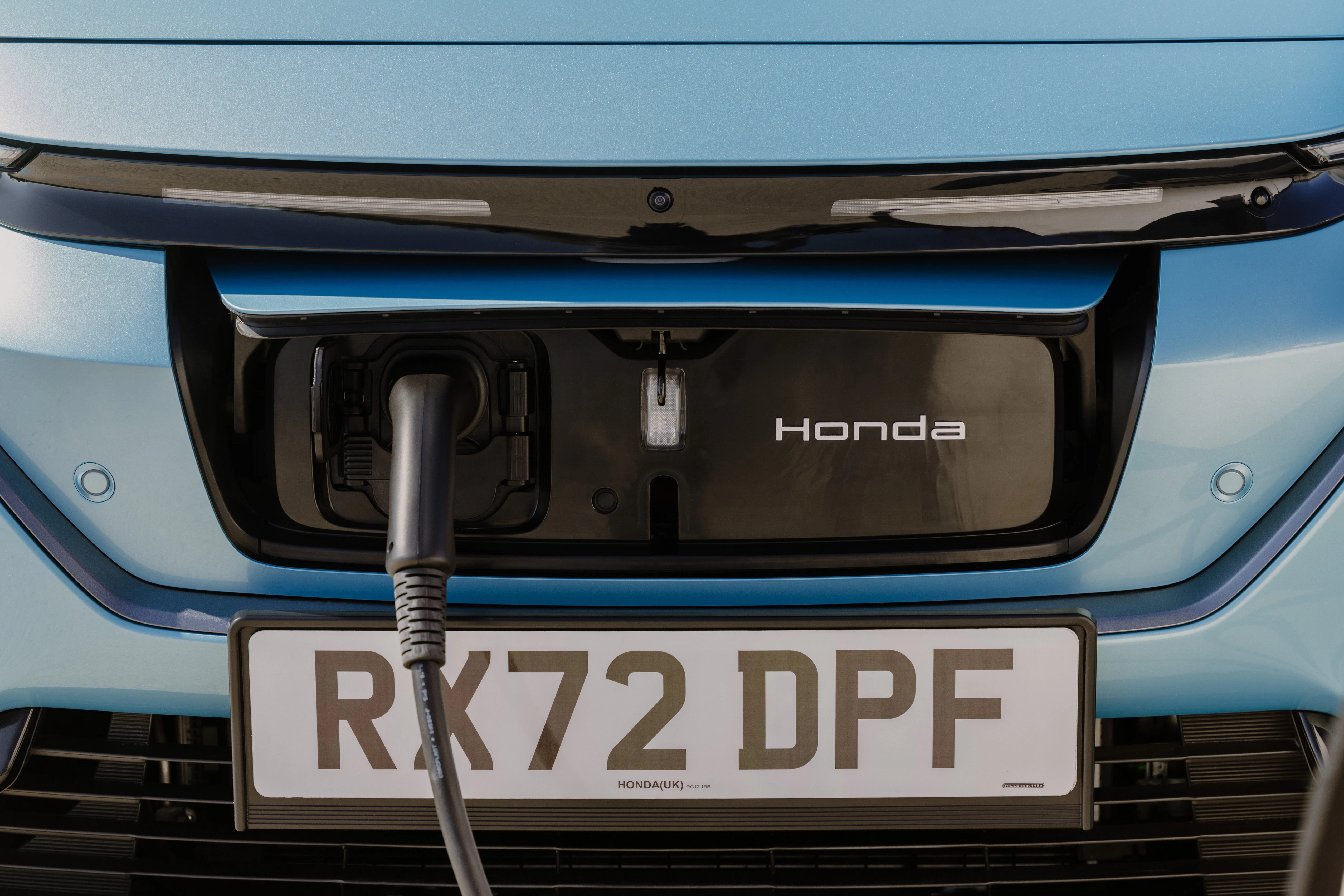 Honda e:Ny1 Ladeanschluss Detail