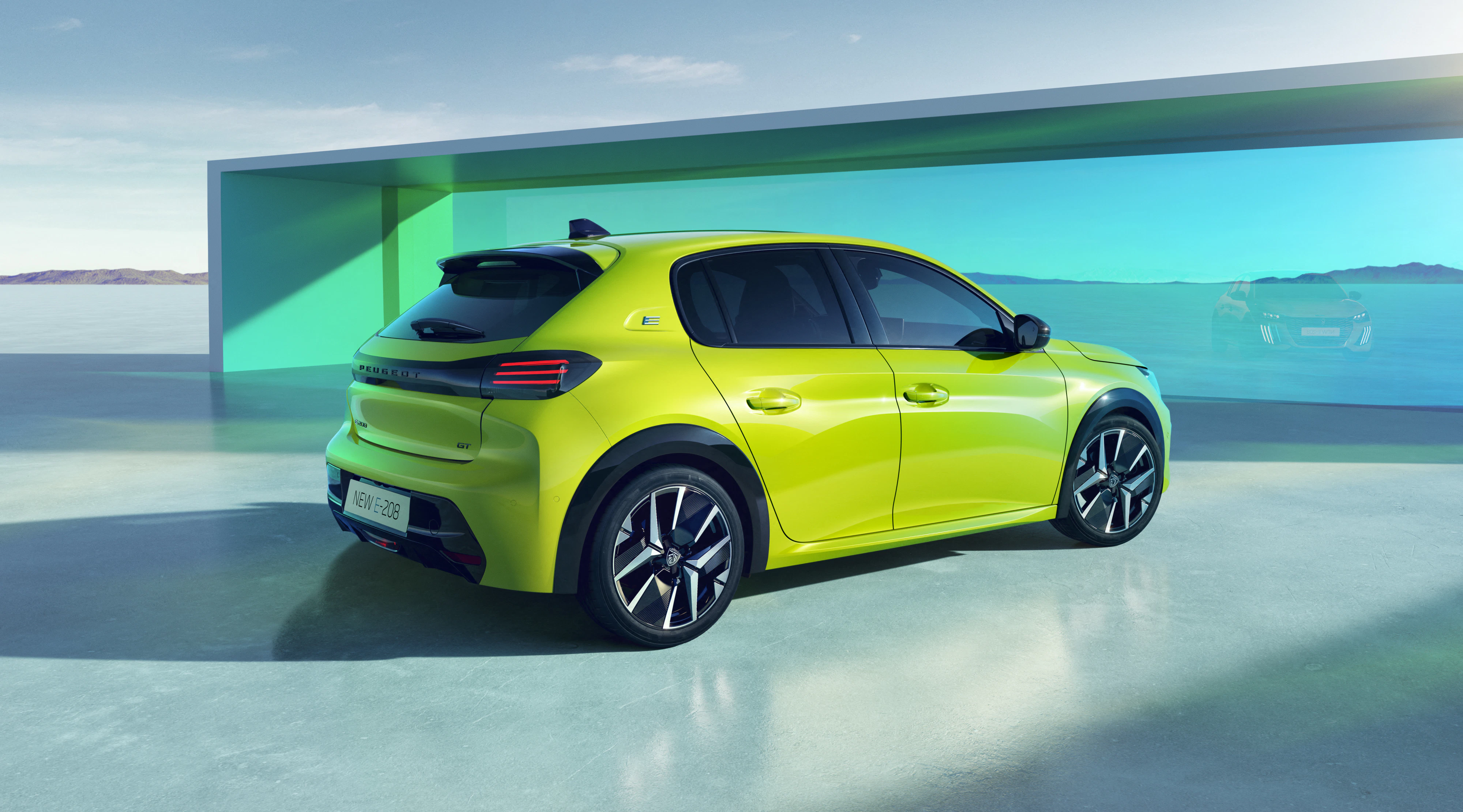 Peugeot e-208 statisch Heck