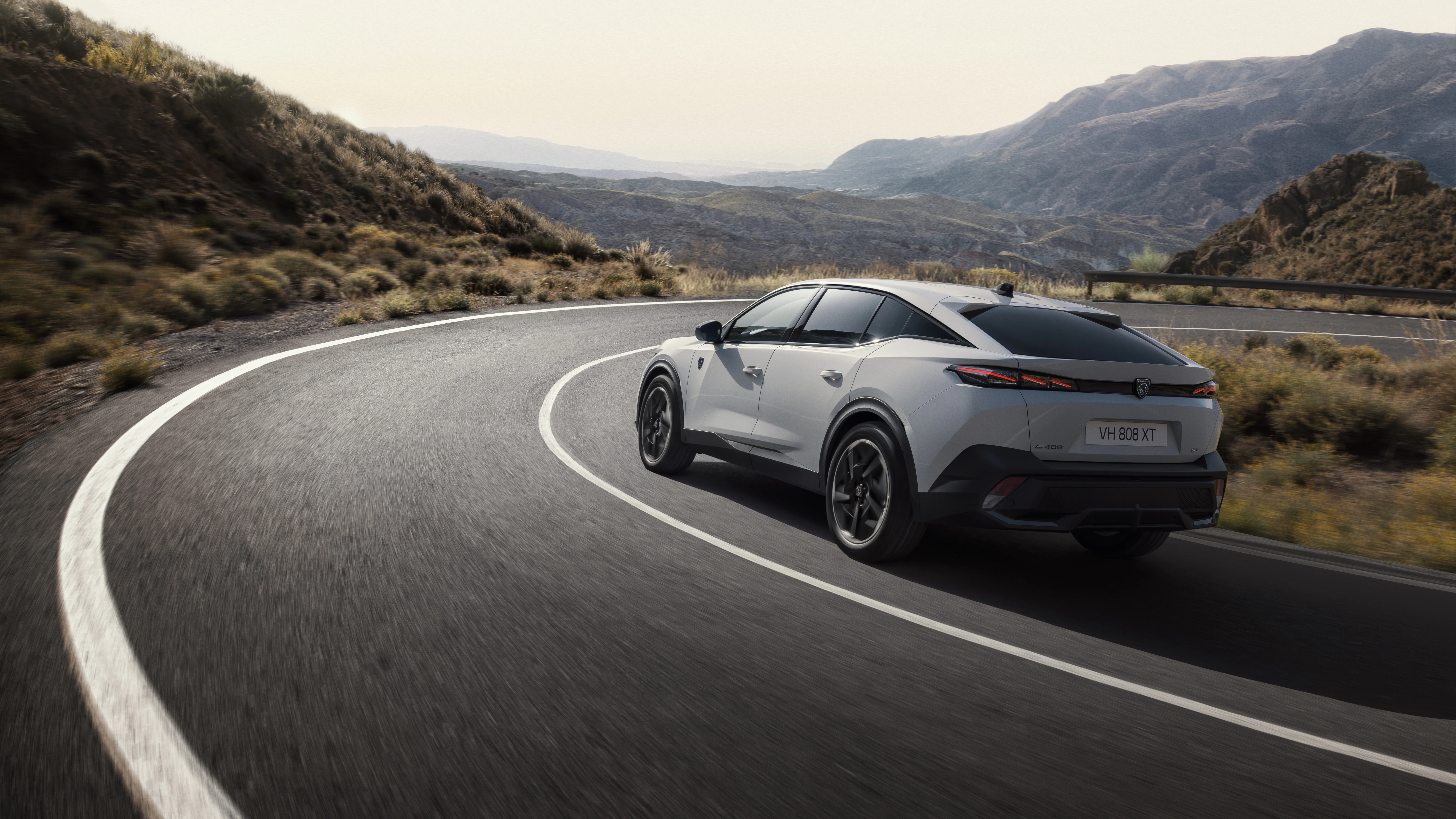 Peugeot e-408 dynamisch Heck