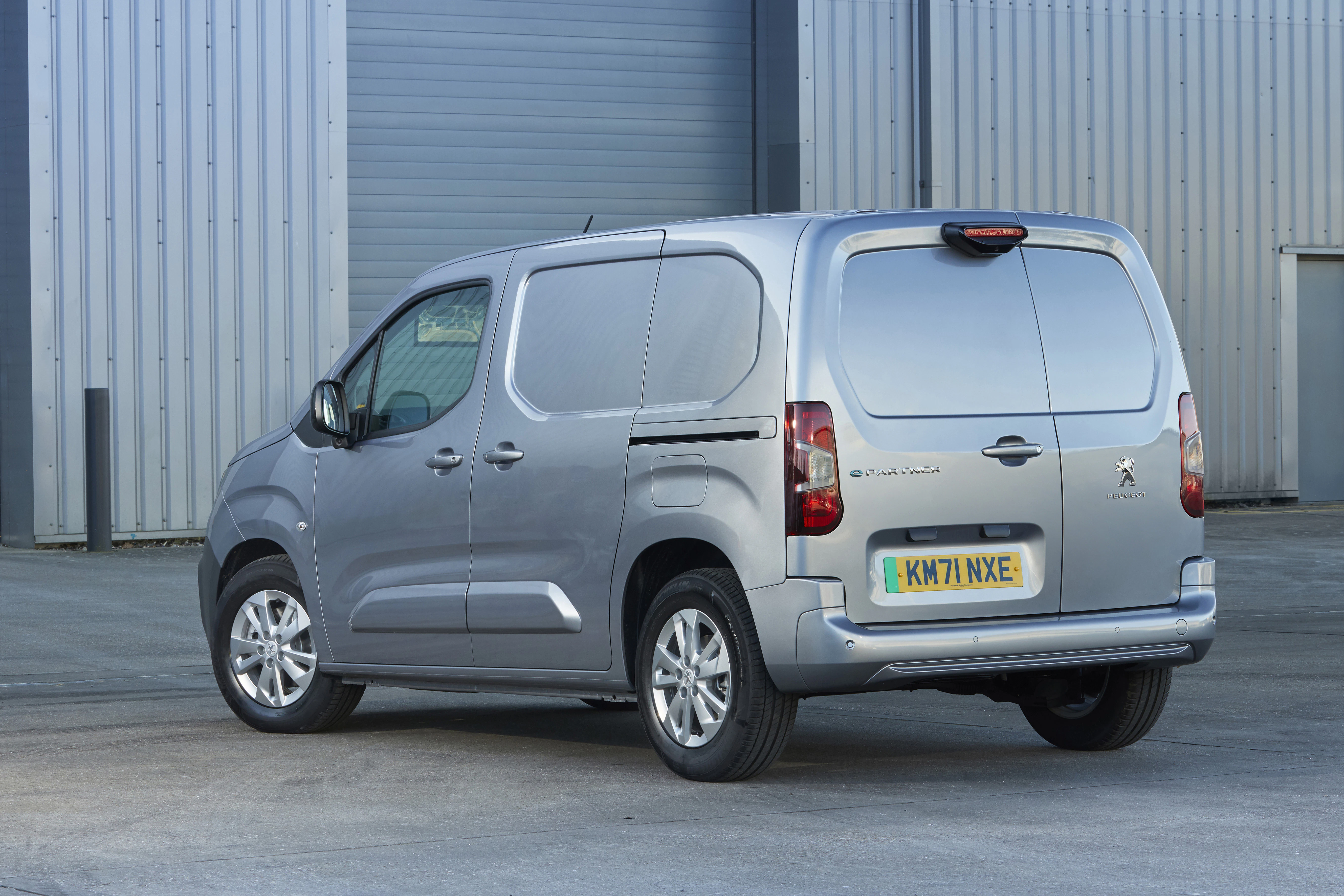 Peugeot e-Partner statisch Heck
