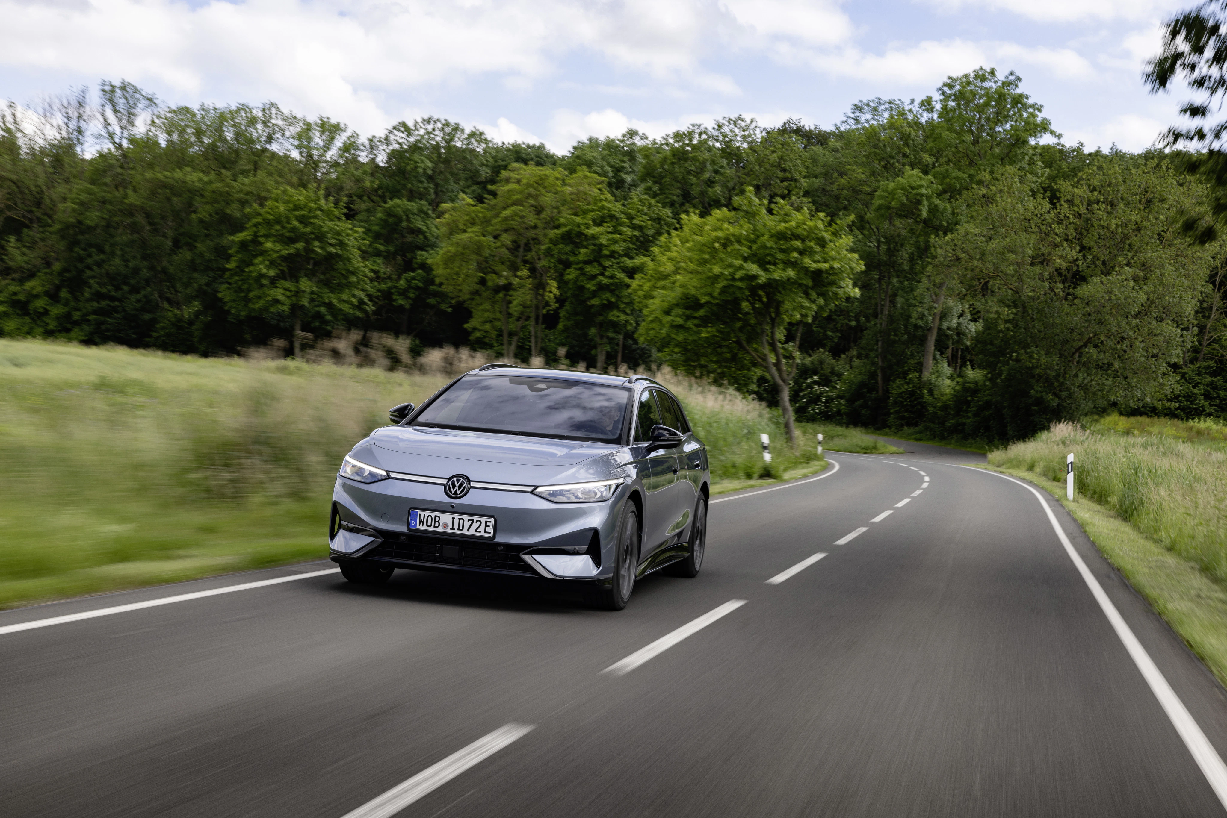 VW ID.7 Tourer dynamisch Front