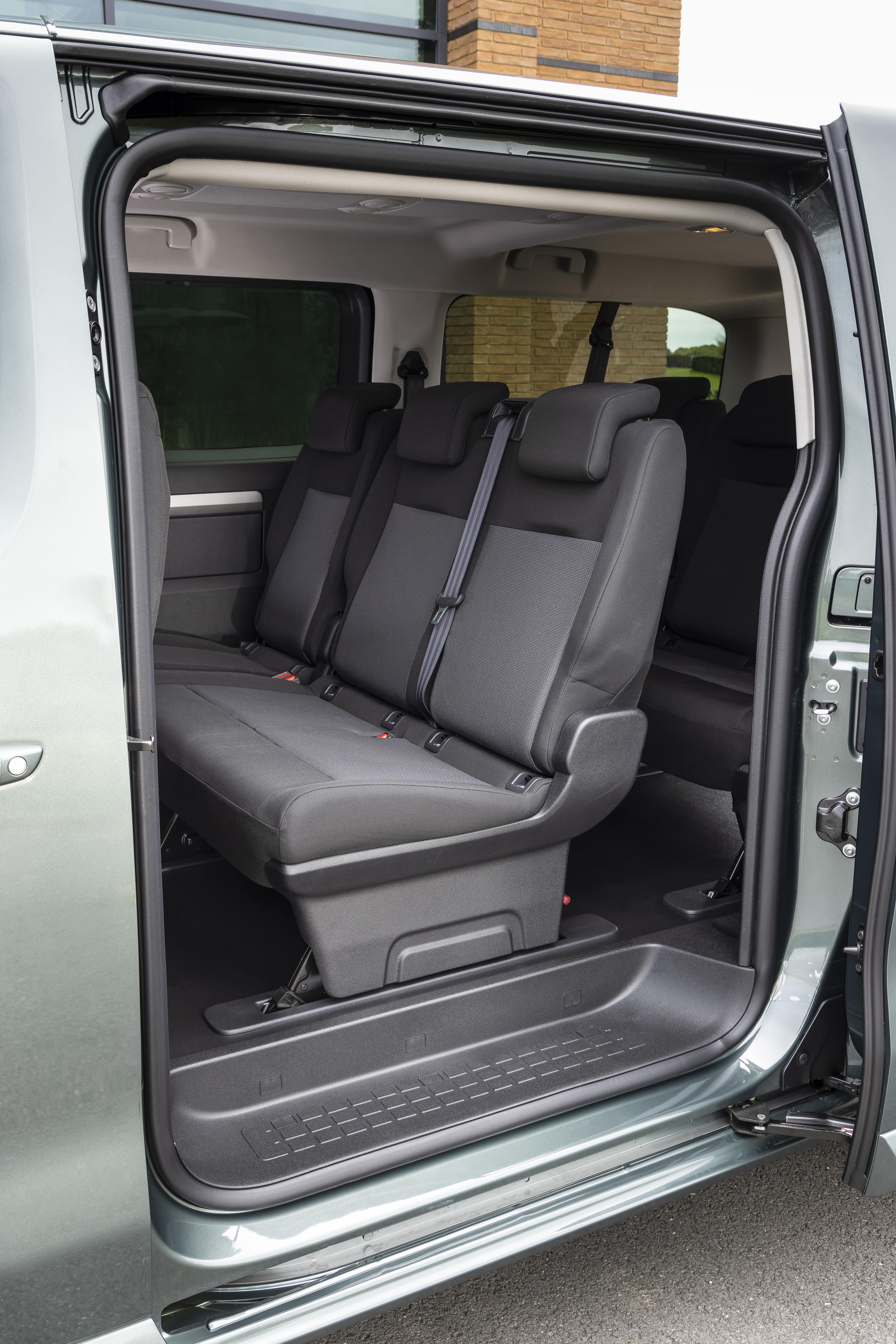 Rückbank im Peugeot e-Traveller