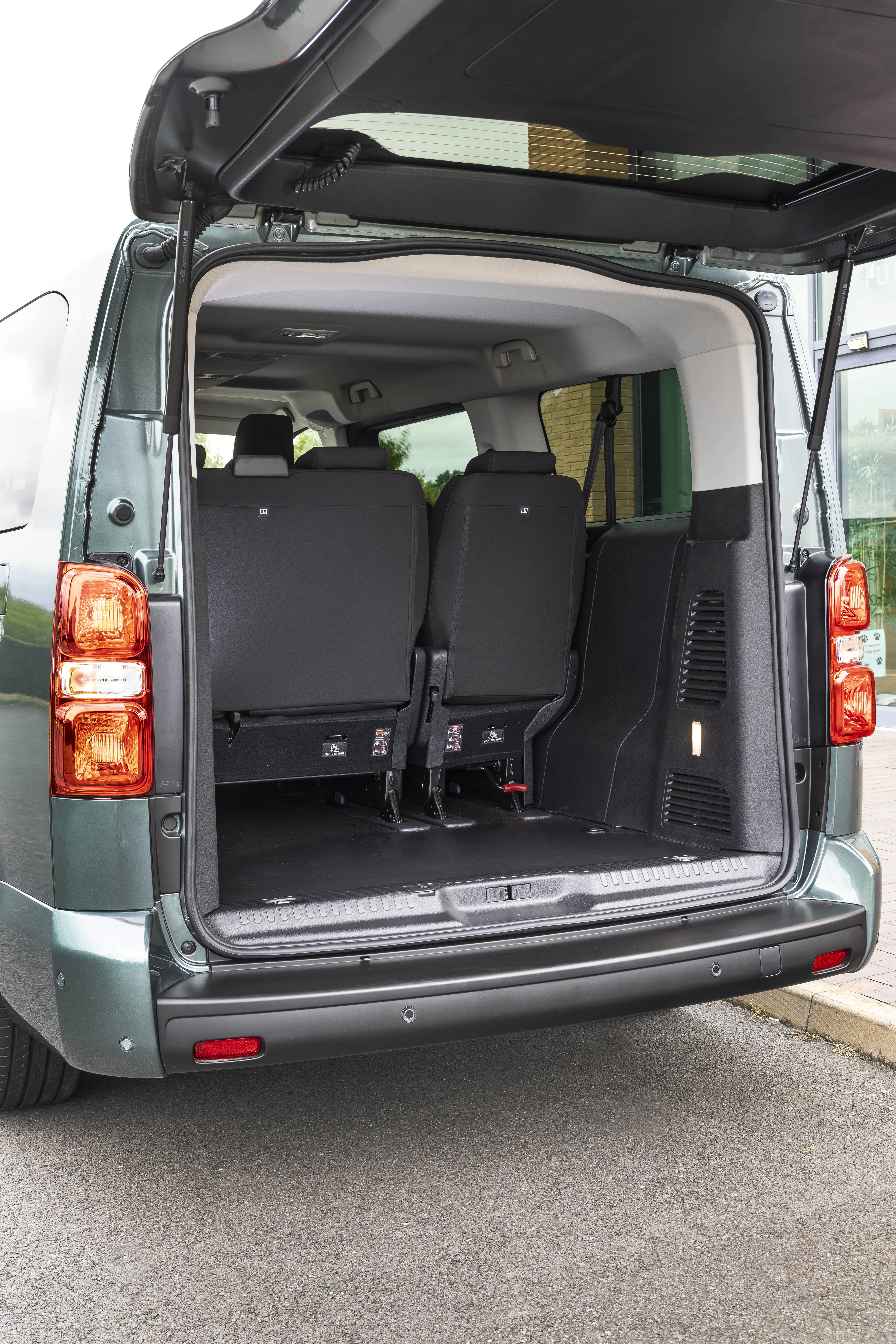Peugeot e-Traveller Detail Kofferraum