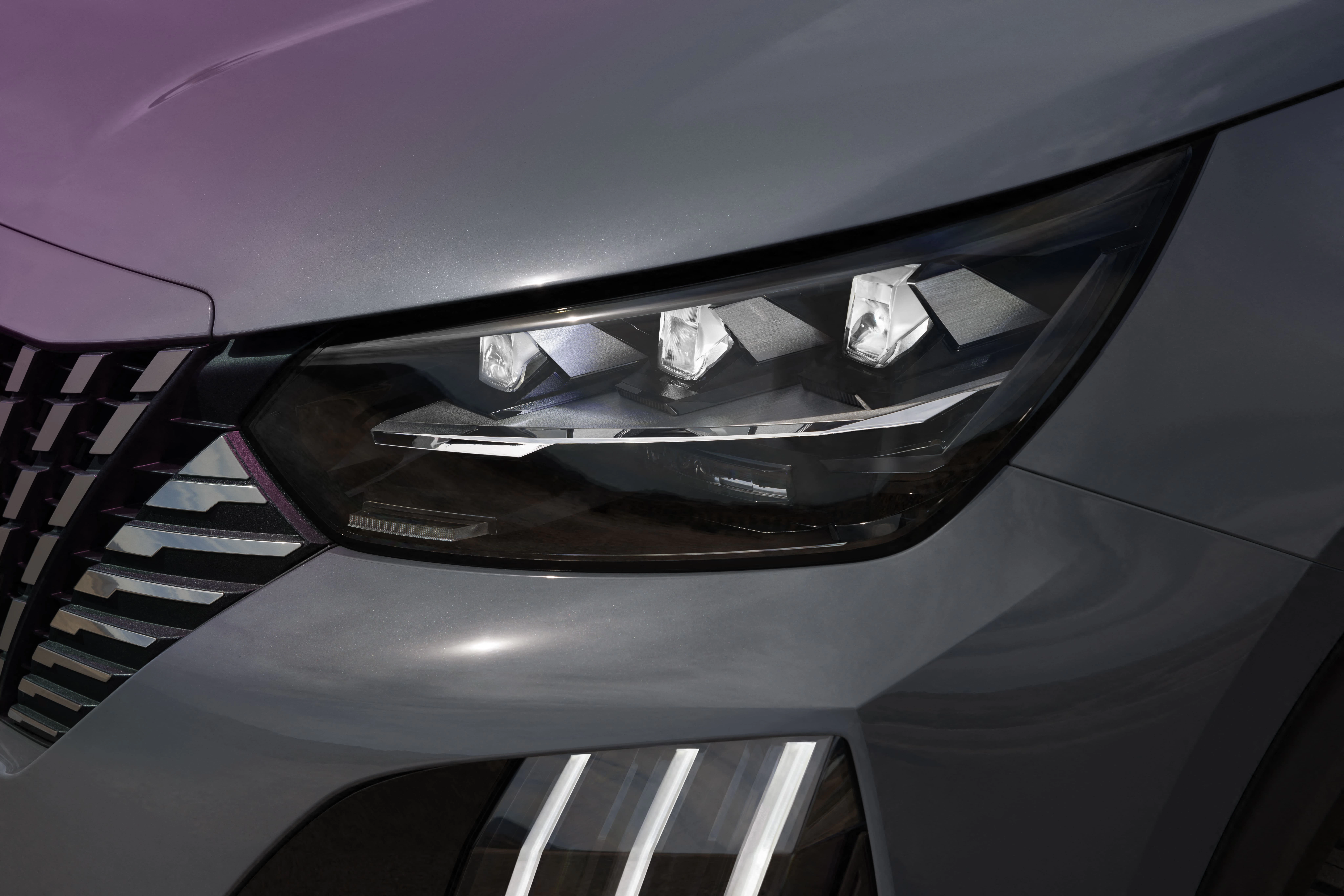 Peugeot e-2008 Detail Front