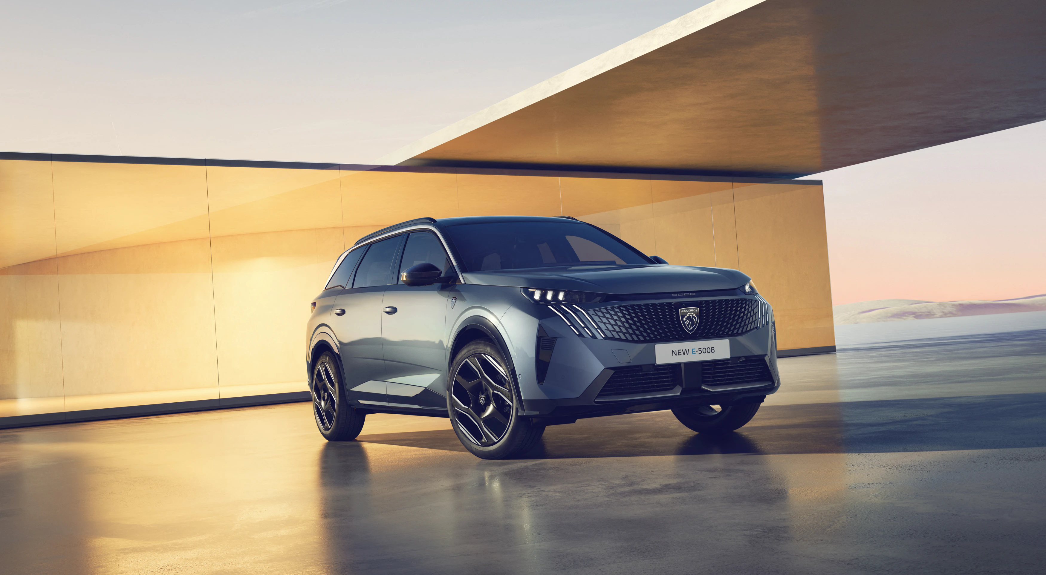 Peugeot e-5008 statisch Front