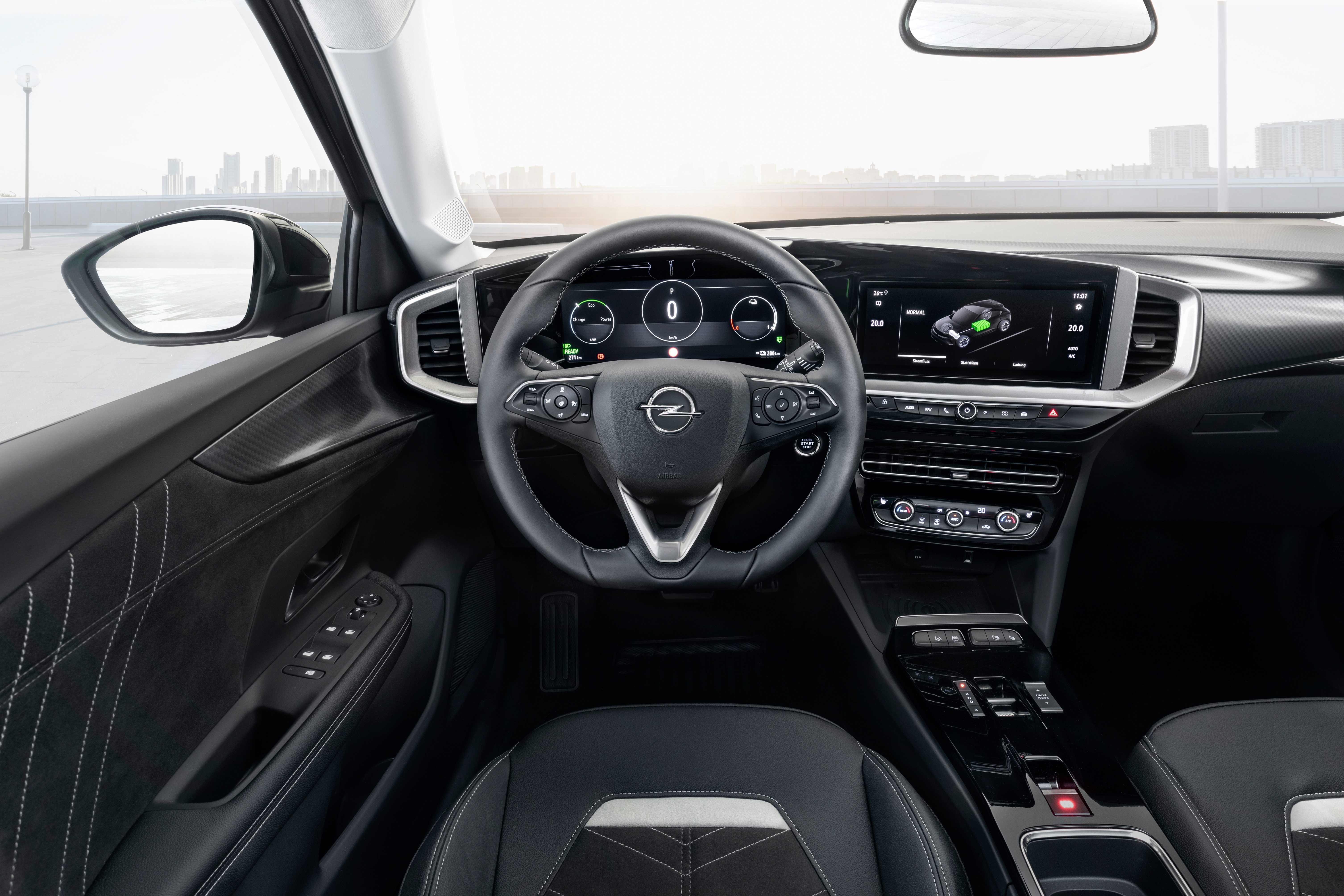 Opel Mokka Electric Armaturenbrett und Lenkrad
