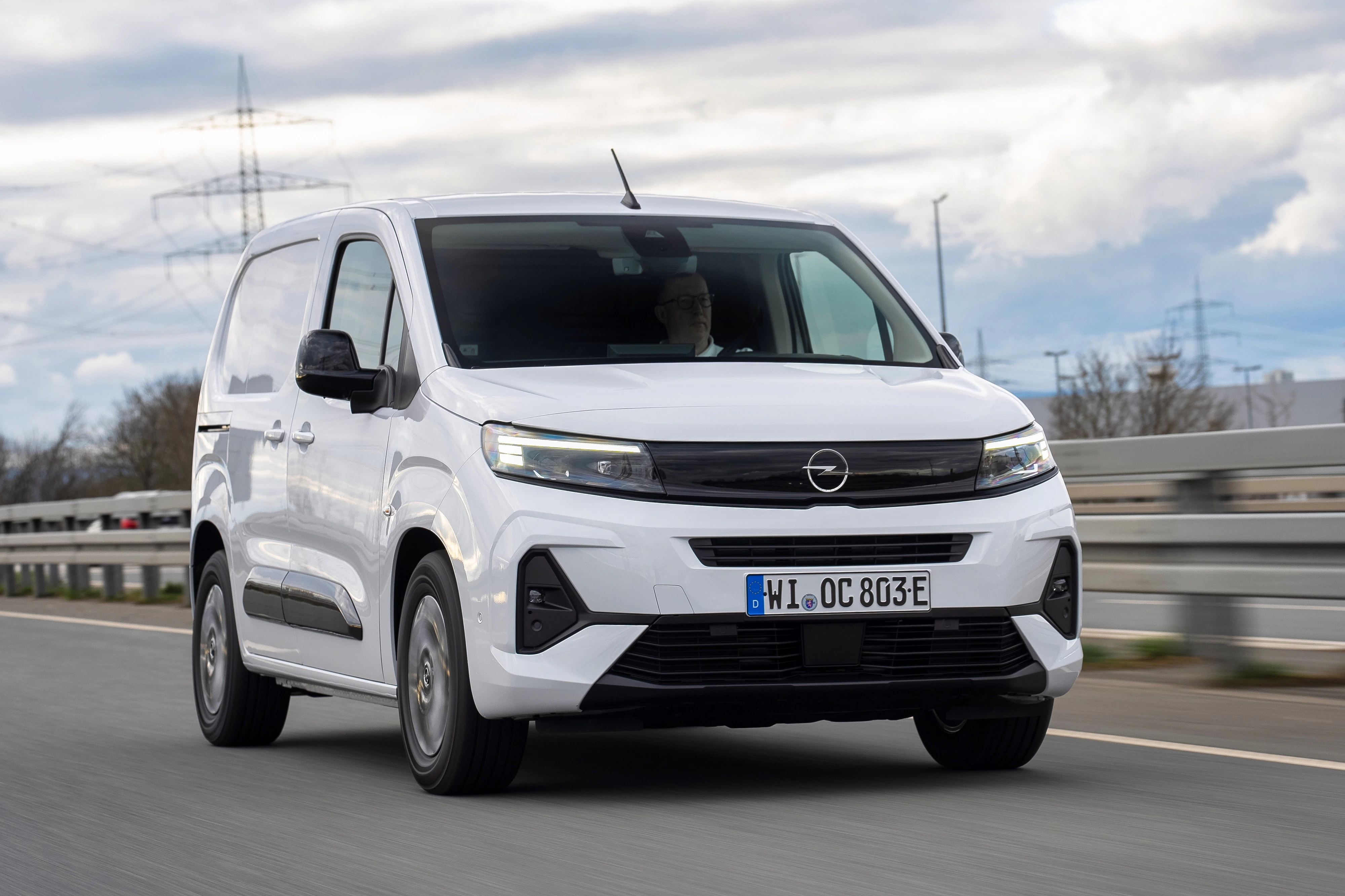  Opel Combo Electric Cargo dynamisch Front