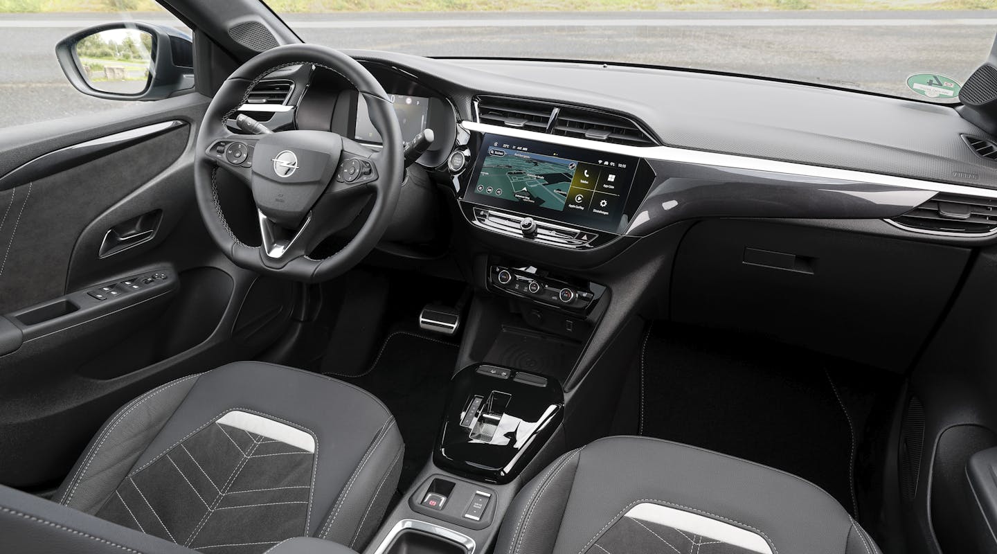 Opel Corsa Electric Interieur