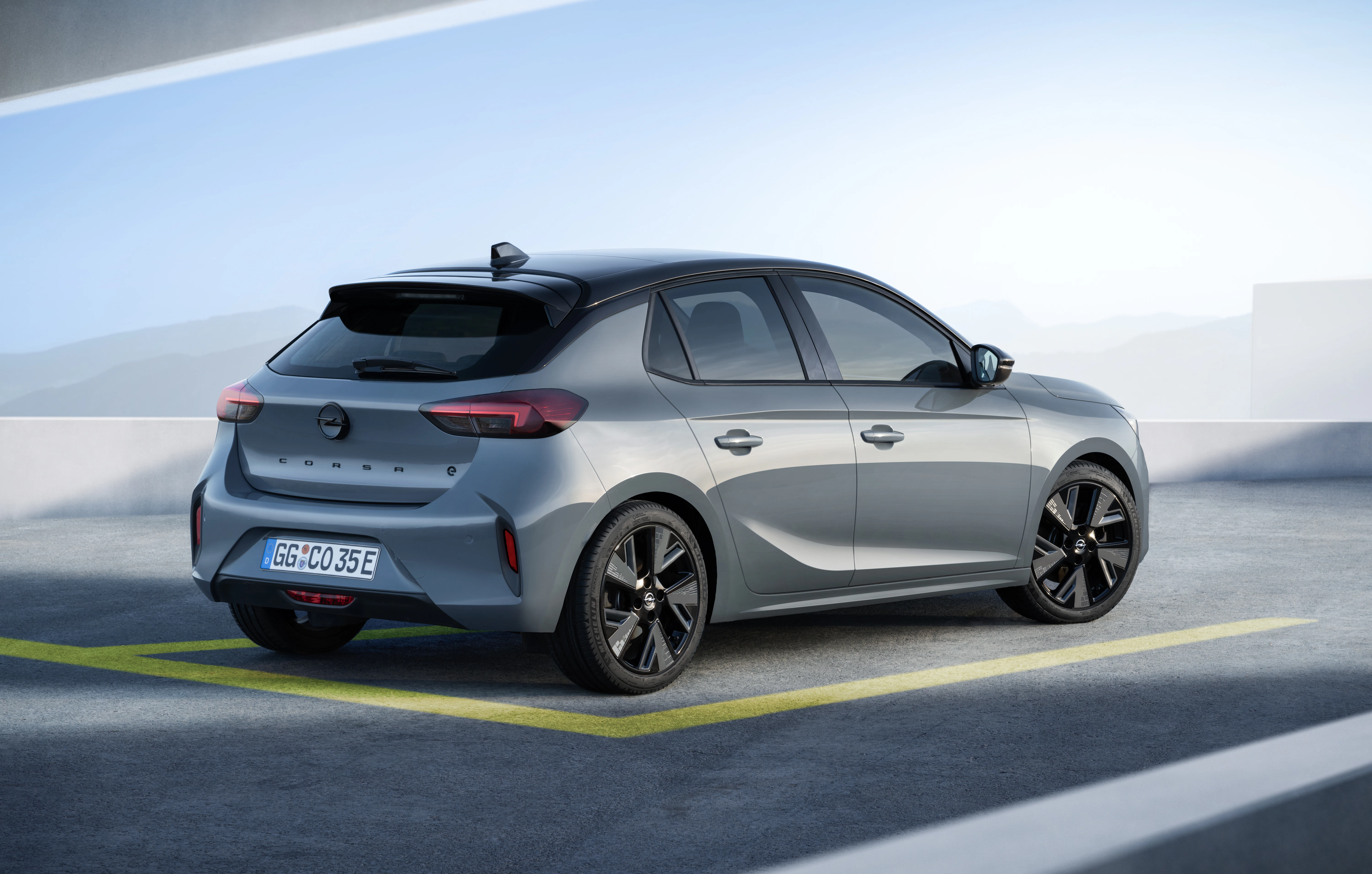  Opel Corsa Electric statisch Heck