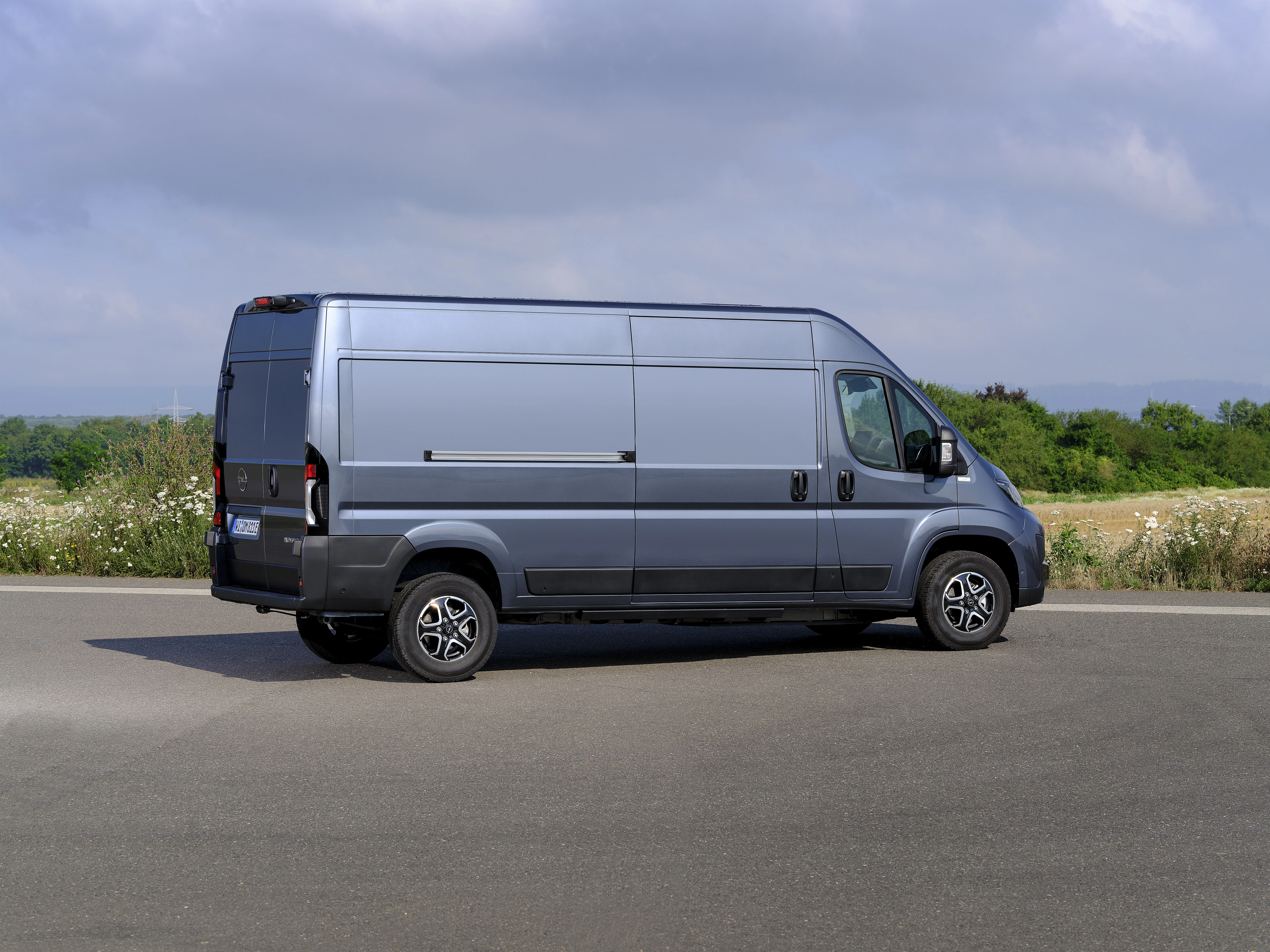 Opel Movano Electric statisch Heck