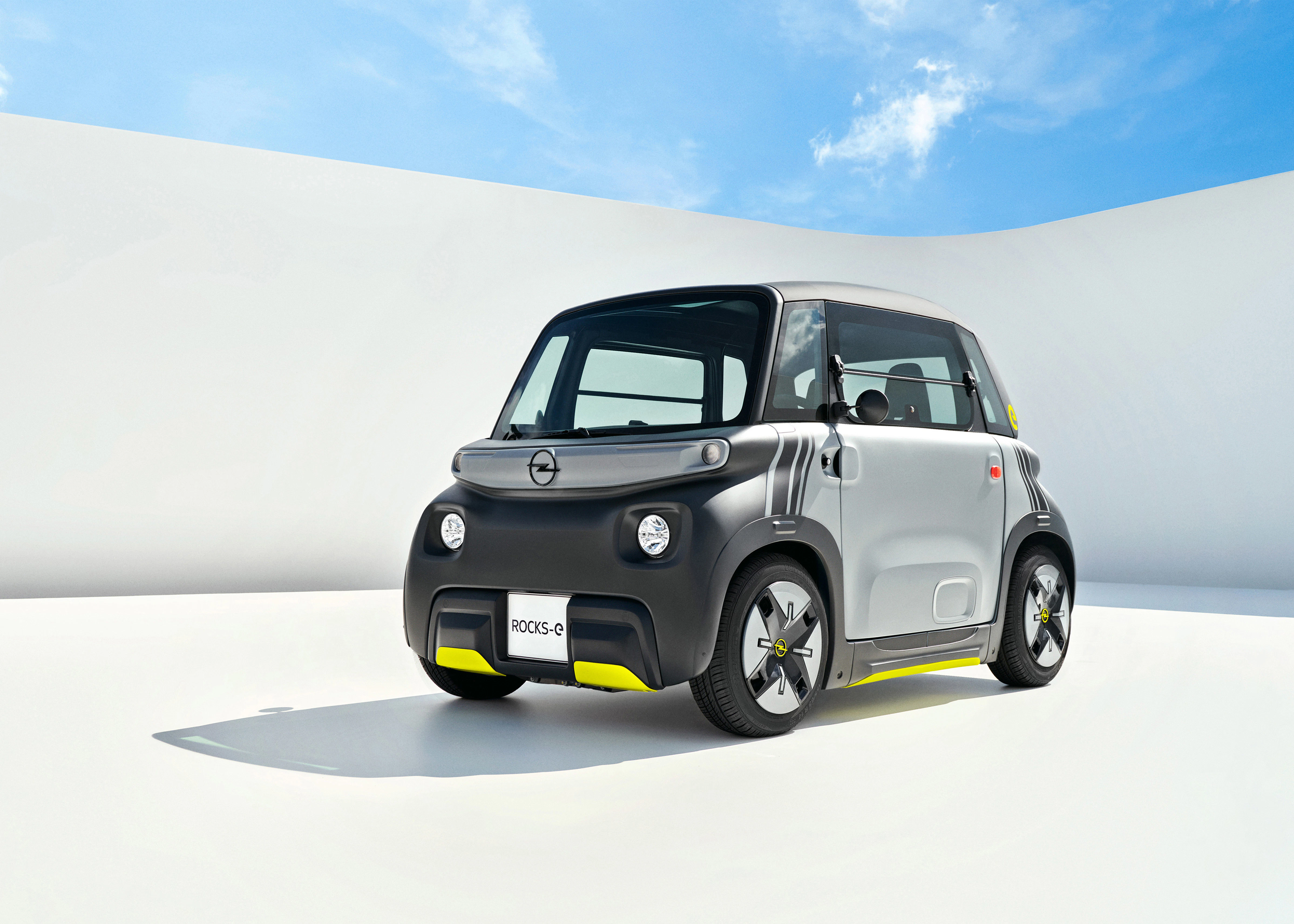 Opel Rocks Electric statisch Front