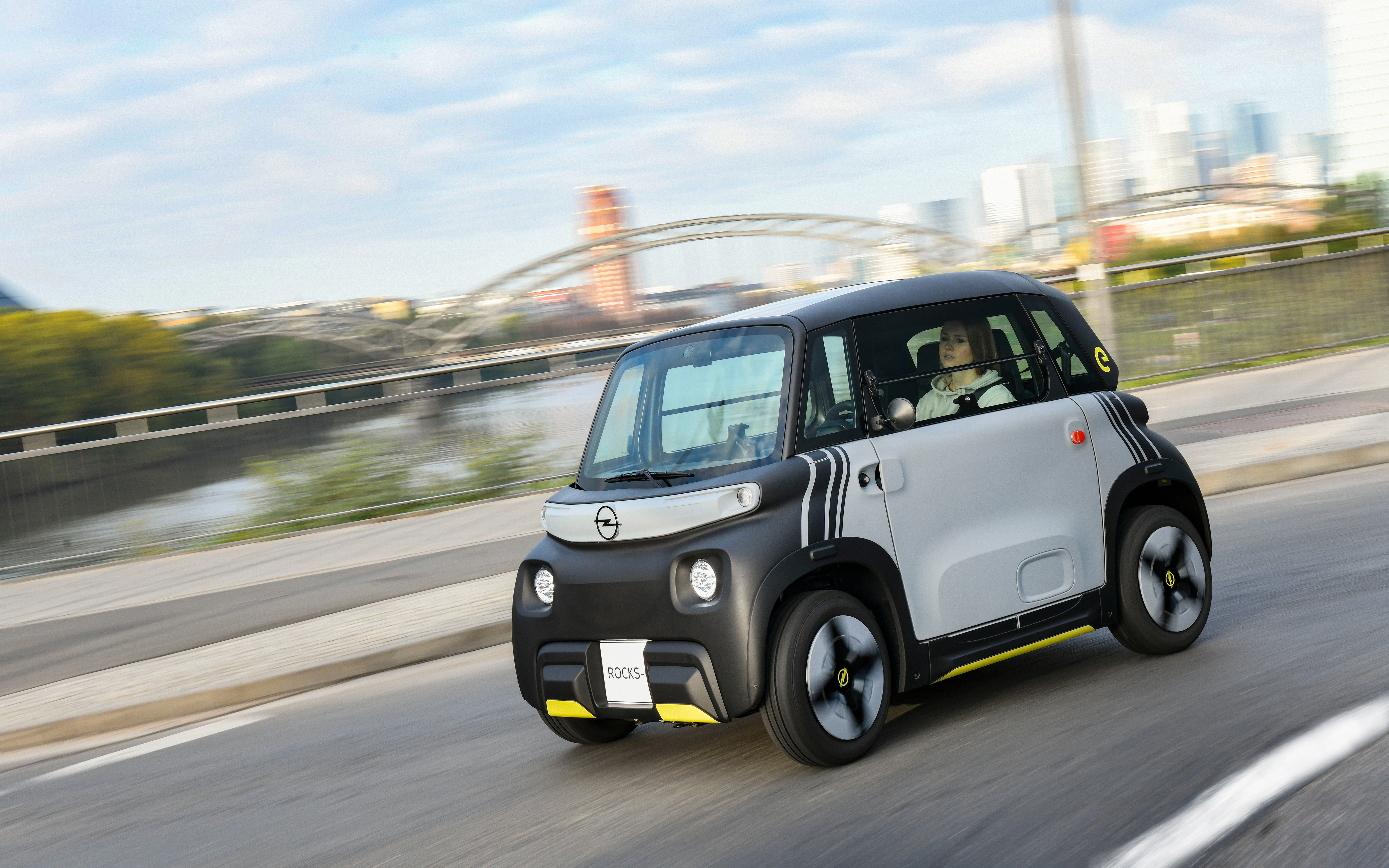 Opel Rocks Electric dynamisch Front