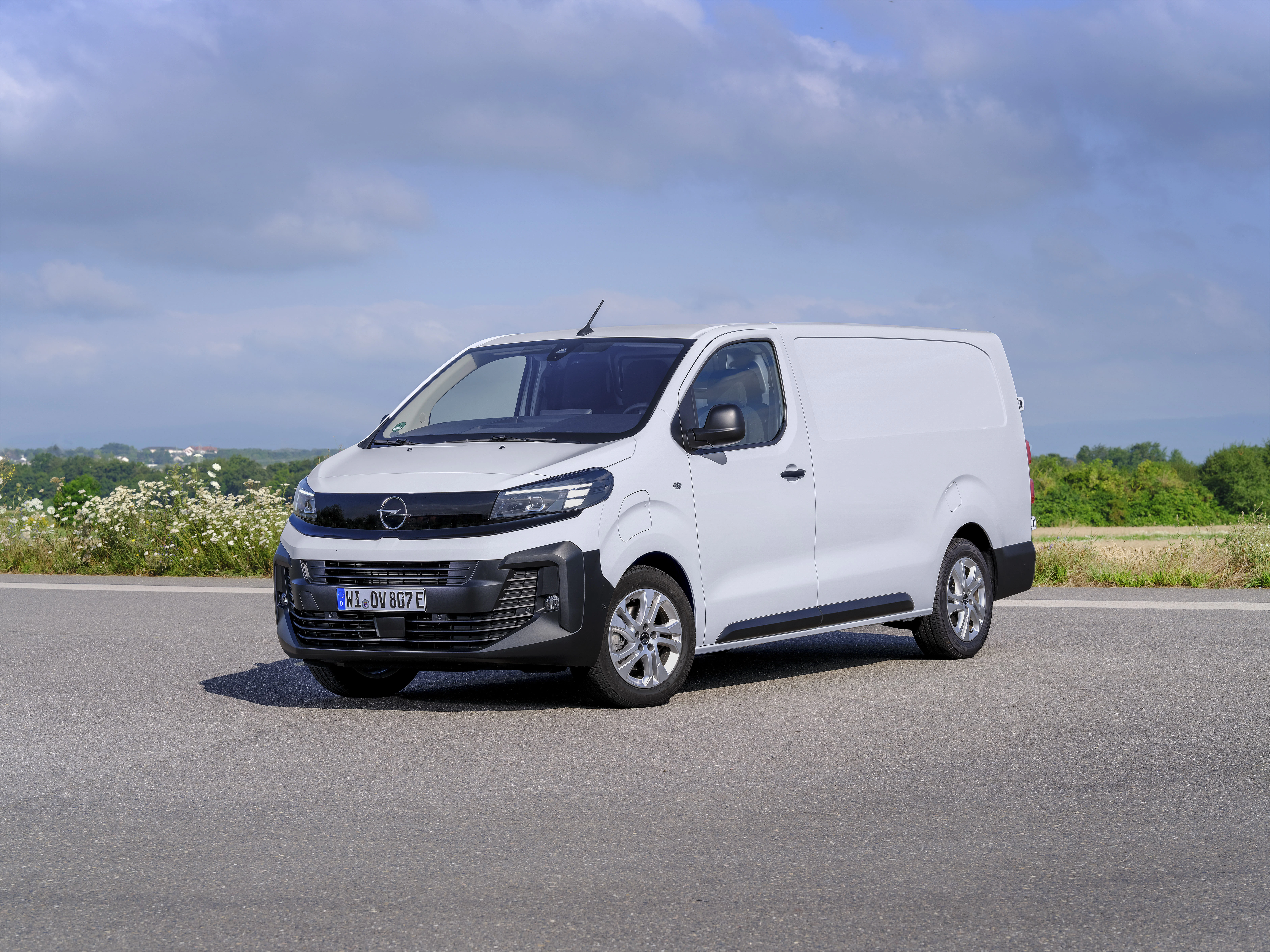 Opel Vivaro Electric statisch Front