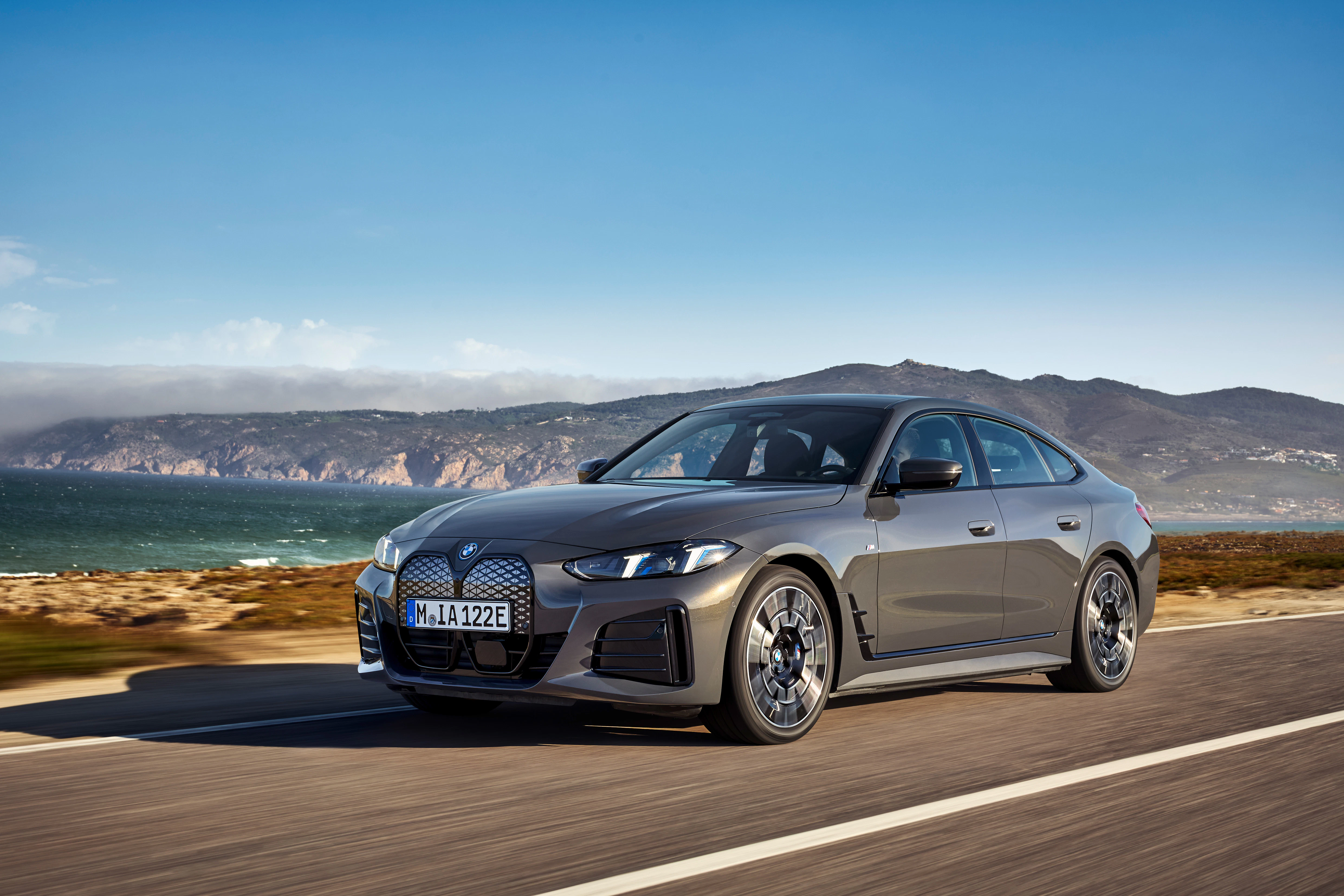 BMW I4 dynamisch Front