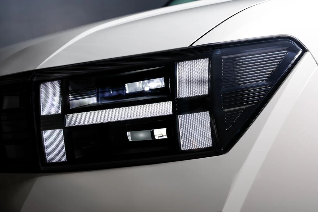 Hyundai SANTA FE Hybrid Detailansicht vorderes Licht