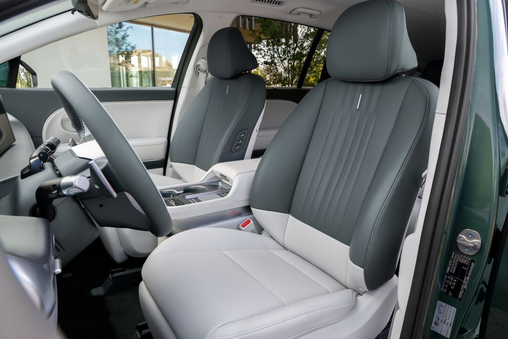 Hyundai IONIQ 9 Innenansicht Fahrerraum