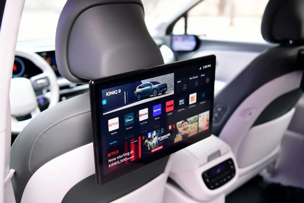 Hyundai IONIQ 9 Innenansicht Display Rückbank