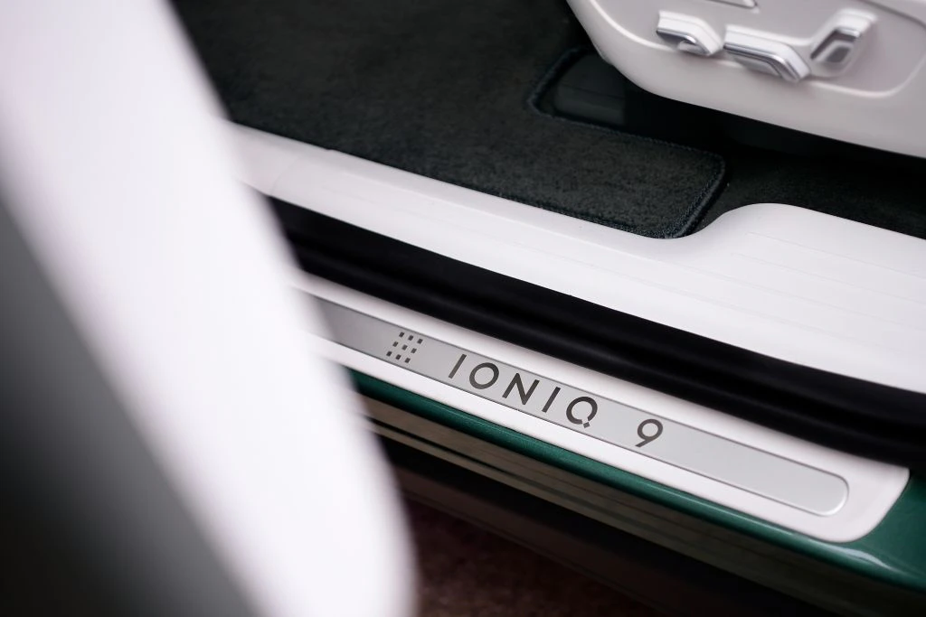 Hyundai IONIQ 9 Detailansicht des Logos IONIQ9