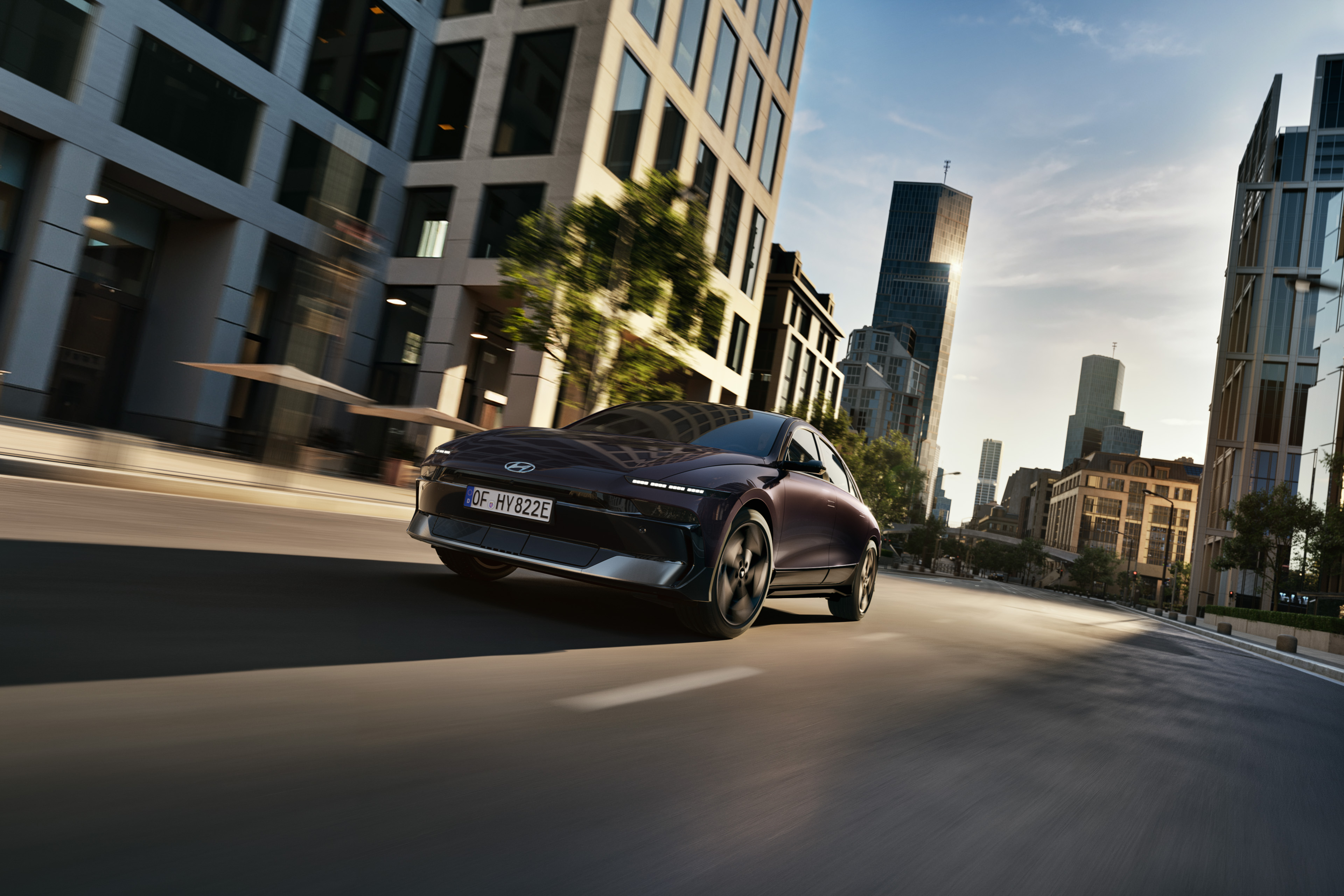Hyundai Ioniq 6 Schrägansicht Front dynamisch
