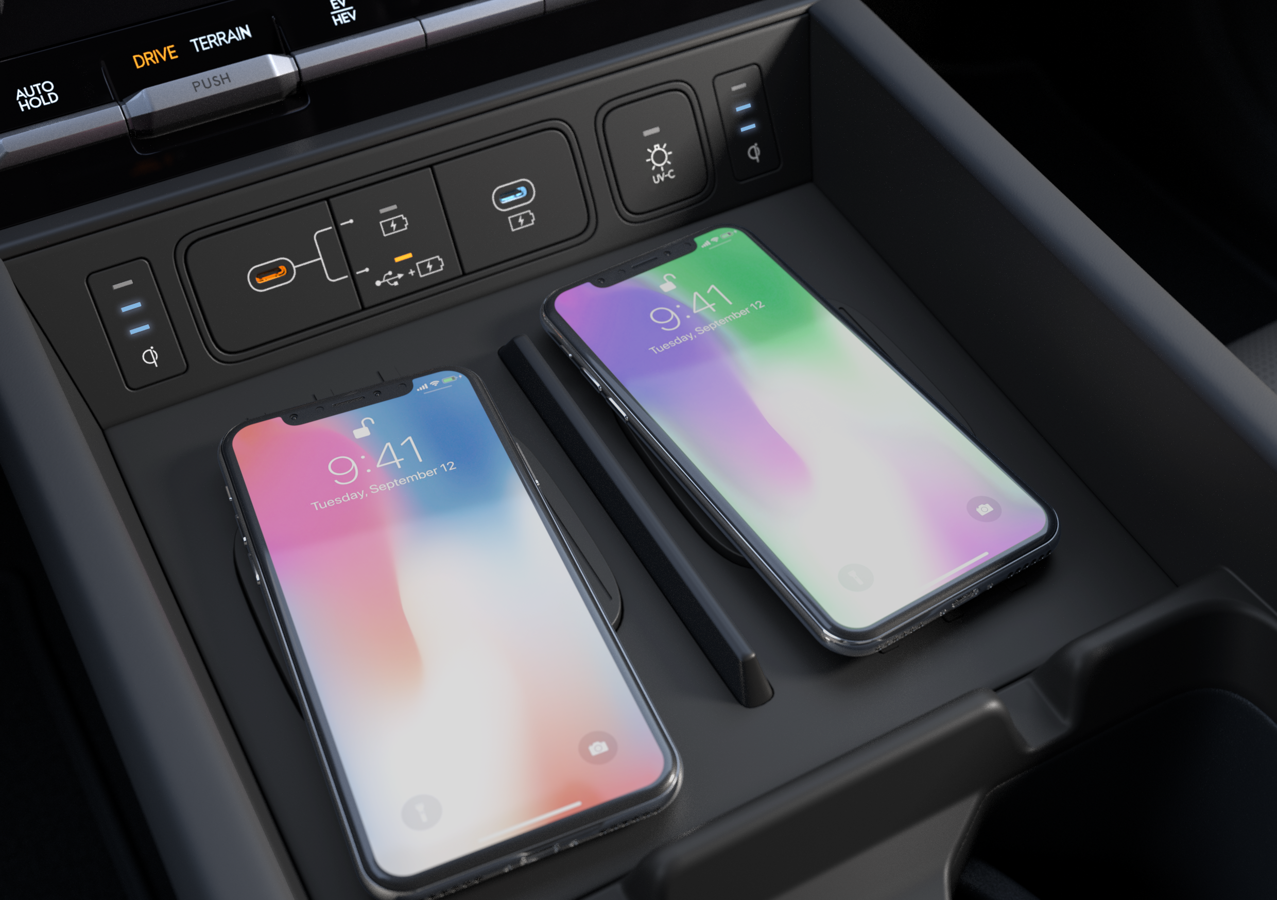 Hyundai Santa FE Hybrid Smartphone Ladestation Detail
