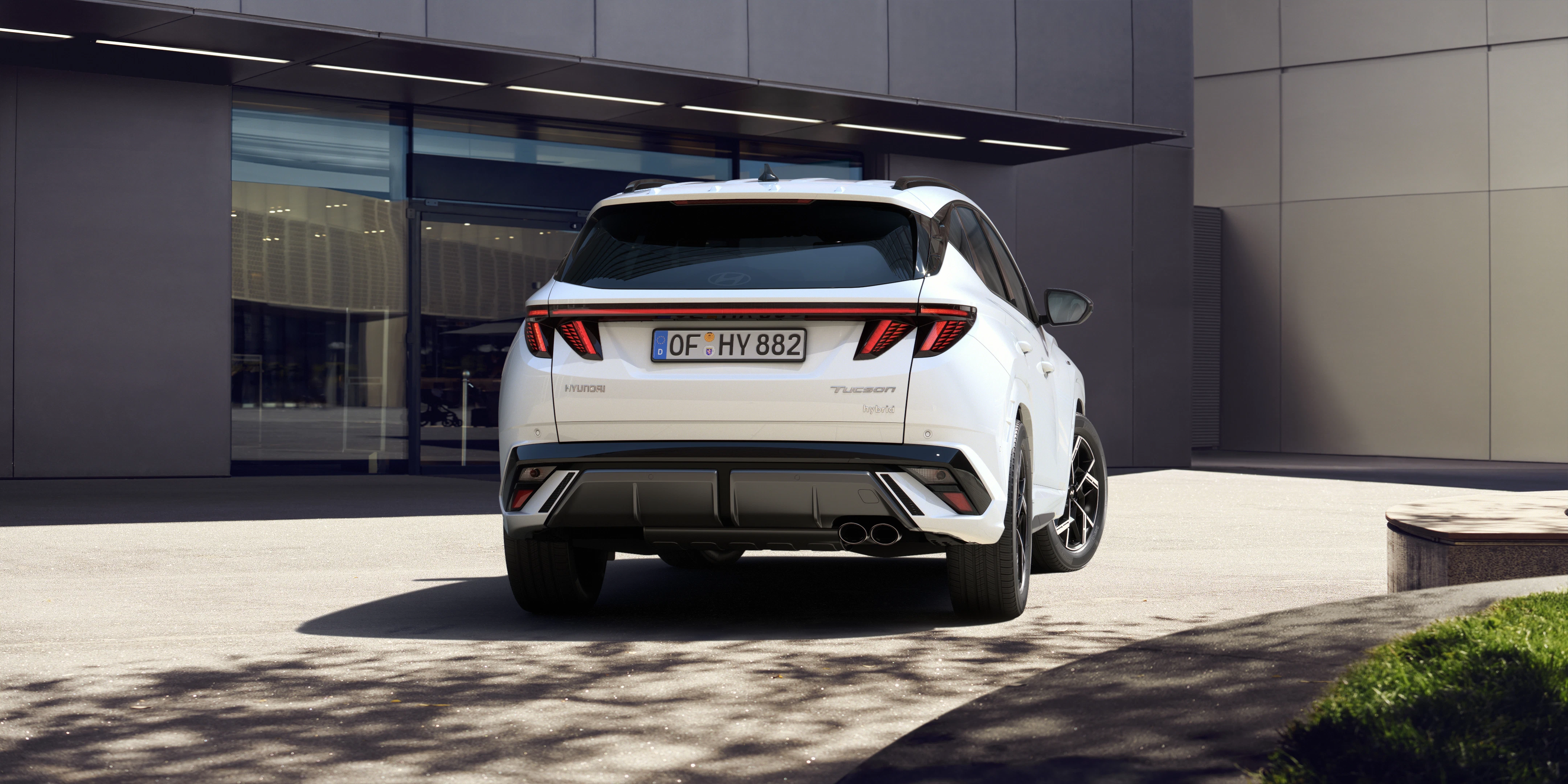 Hyundai Tucson HEV Heckansicht statisch