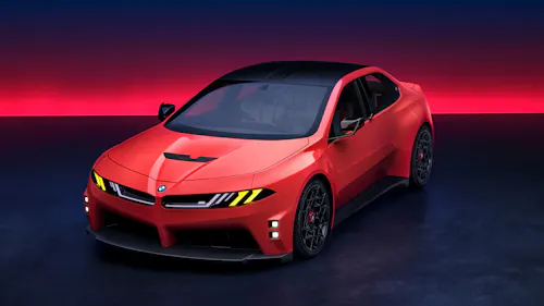 Schrägansicht von oben auf den BMW M3 Concept.