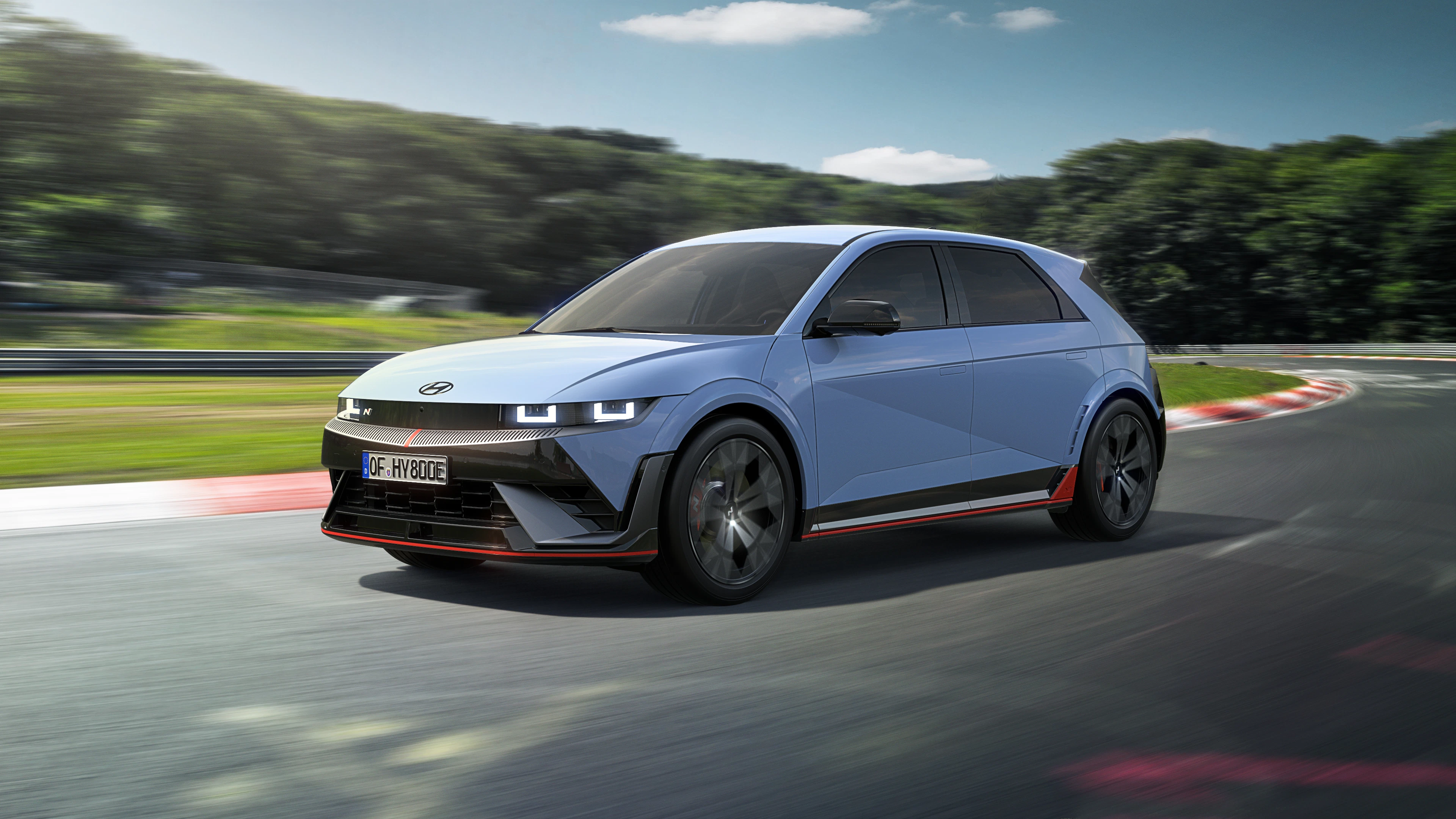 Hyundai Ioniq 5 N (NE) Schrägansicht Front dynamisch