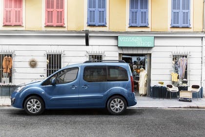 Citroën Berlingo Multispace 7 Aussenansicht Seite statisch blau