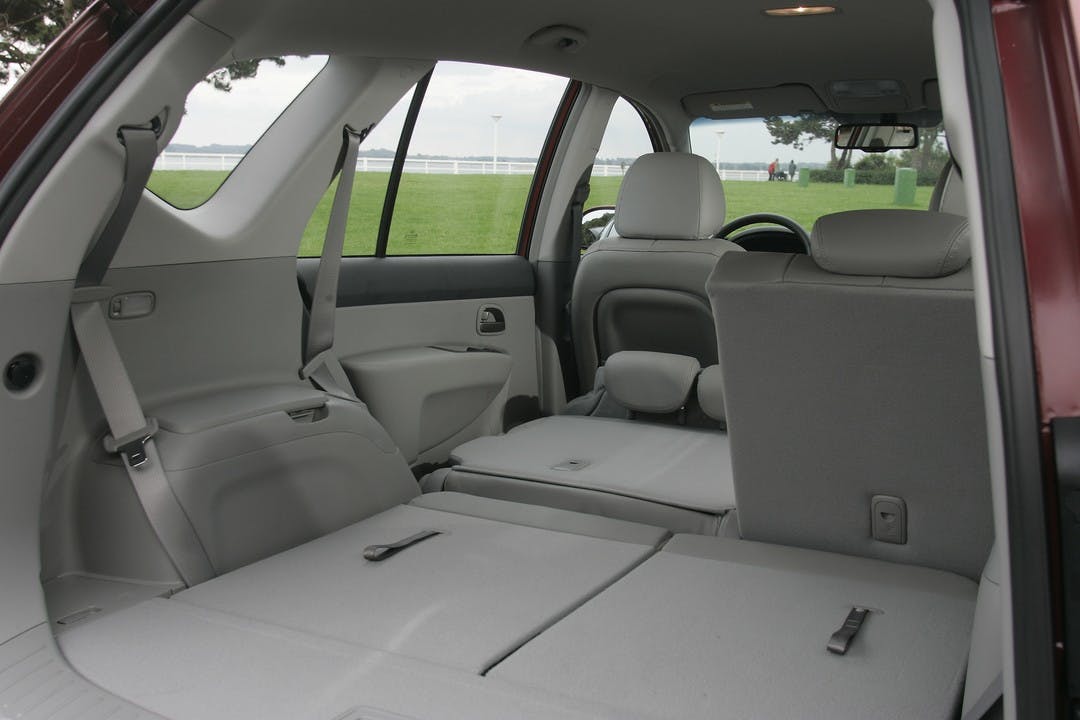 Kia Carens Un Seit 06 Mobile De