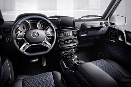 Mercedes-Benz G-Klasse W463 Innenansicht Fahrerposition Studio statisch schwarz