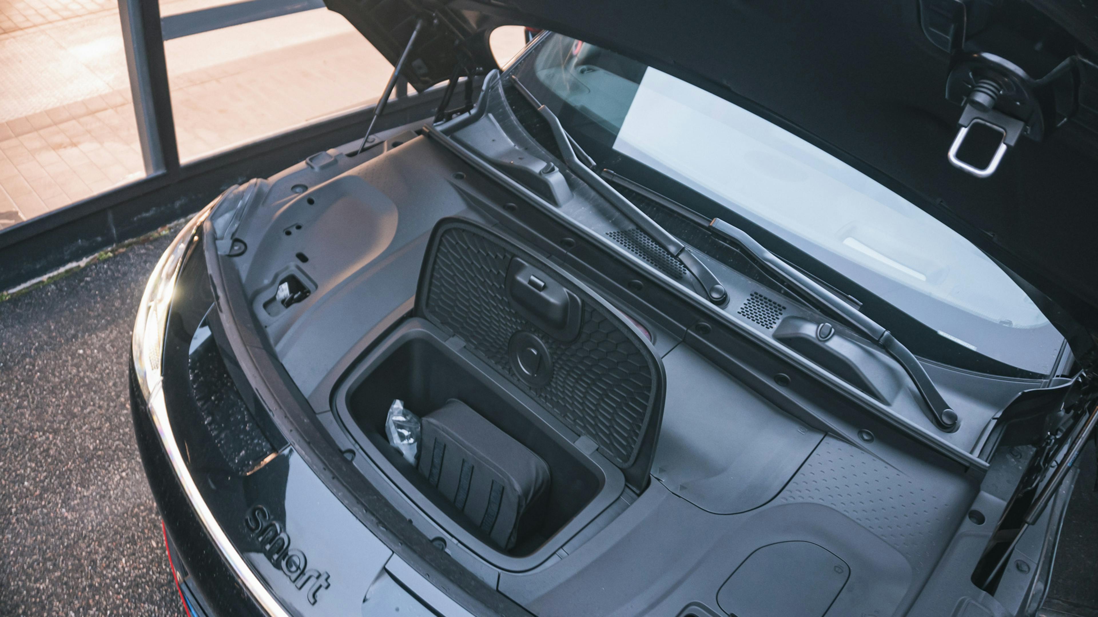 Der Frunk von einem Smart #1 Brabus.