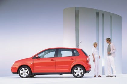 VW Polo 9N Fünftürer Aussenansicht Seite statisch rot