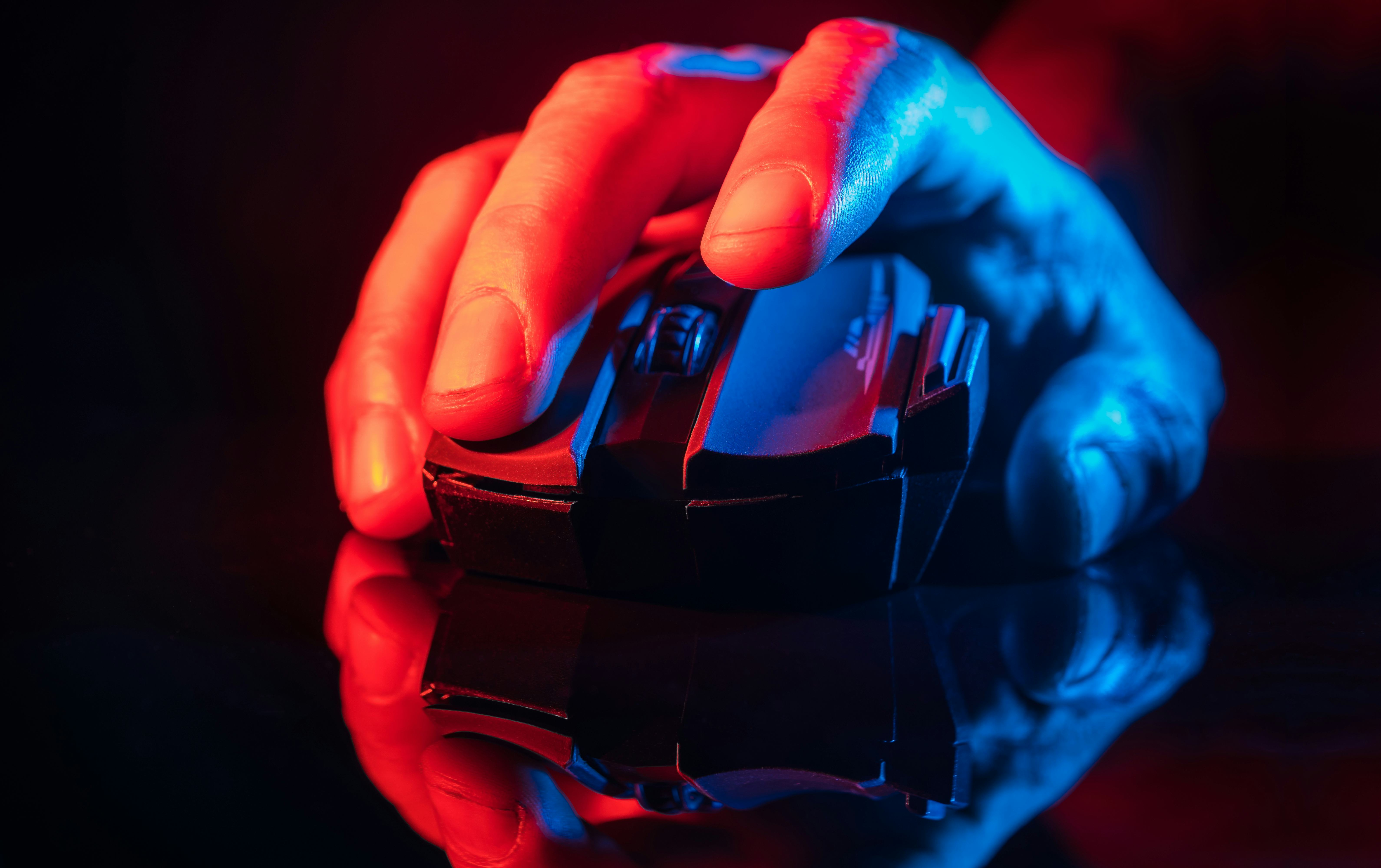 Mouse hand