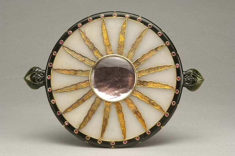 Gold and Gem-Inset Polychrome Jade Mirror with Floral and Solar Motifs India,British India/Princely States, 19th centuryJade, gold, gemstones, mica Shangri La Museum of Islamic Art, Culture & Design41.9