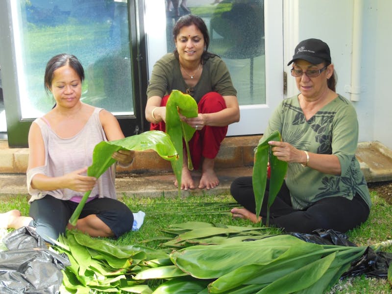 Making ti leaf lei. Doris Duke Foundation for Islamic Art, Honolulu, Hawai‘i.