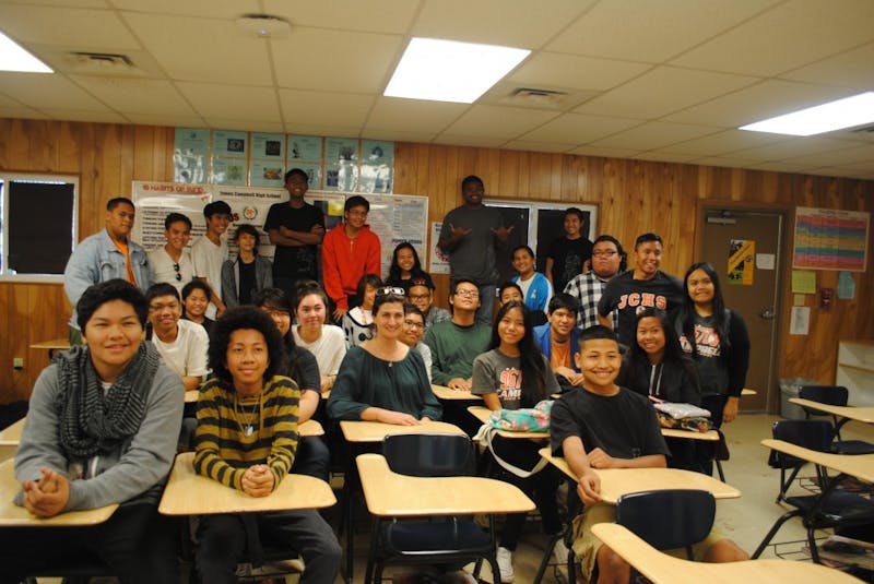 Pelin Esmer with students from James Campbell High School. Doris Duke Foundation for Islamic Art, Honolulu, Hawai’i.
