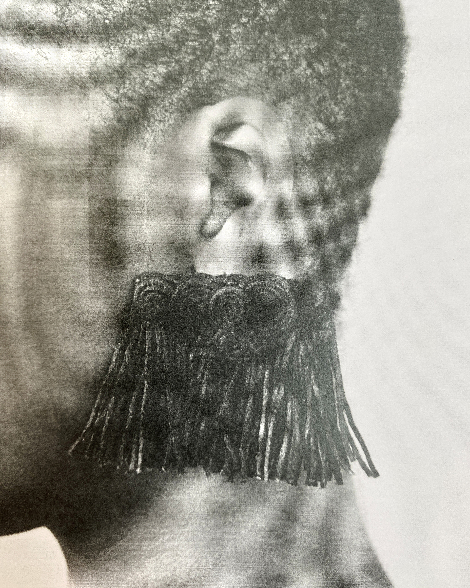 SHANGRI-LA EARRINGS, BLACK