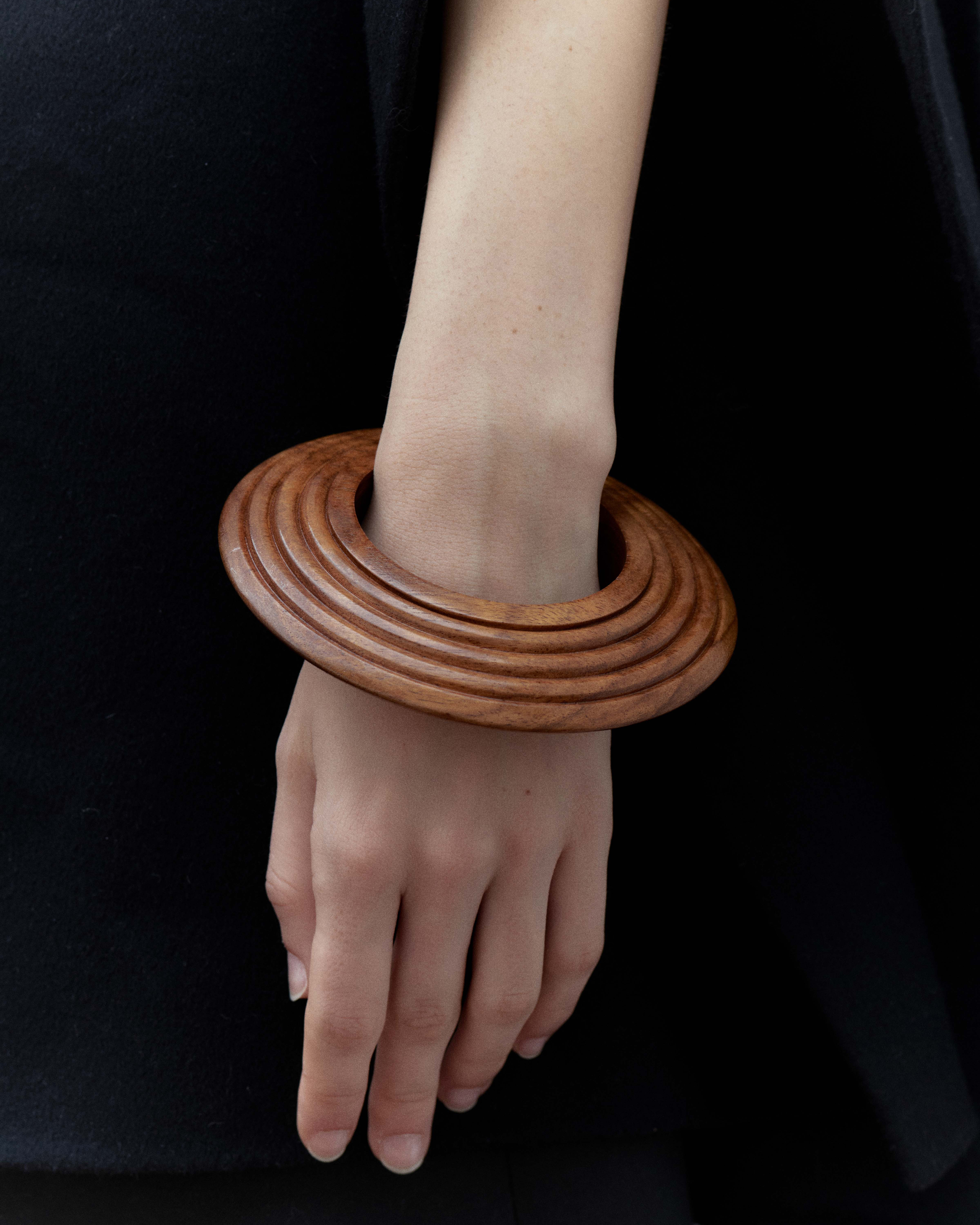 MONO HA BRACELET, Brown