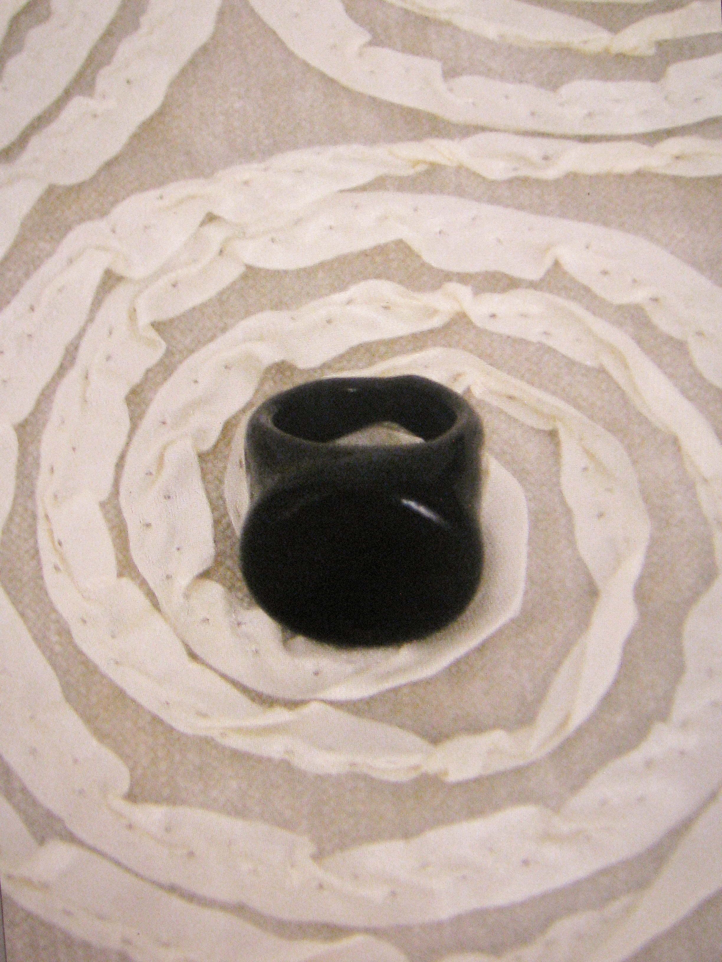 LALIQUE RING, BLACK