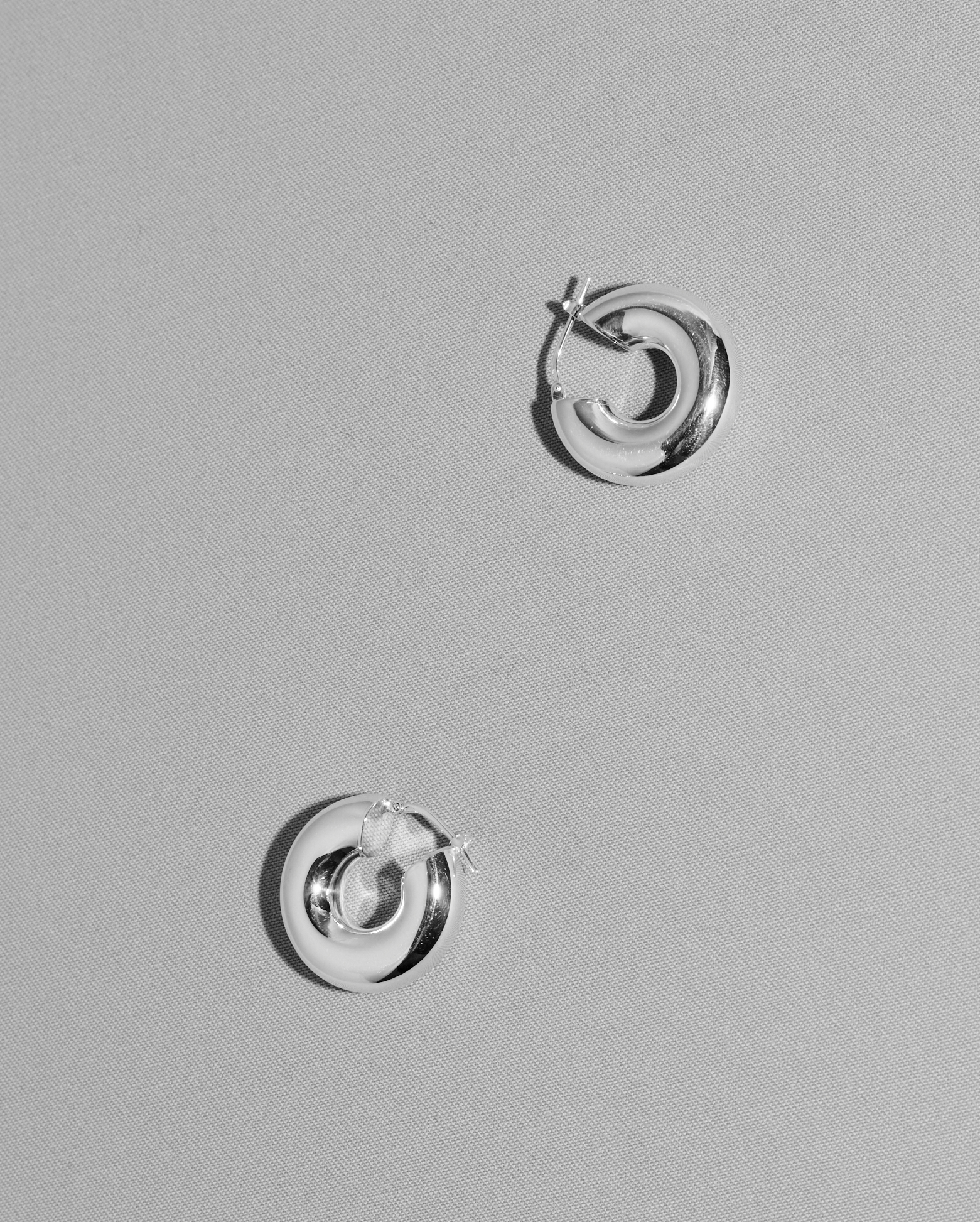 ESSENTIALIST EARRINGS, SMALL